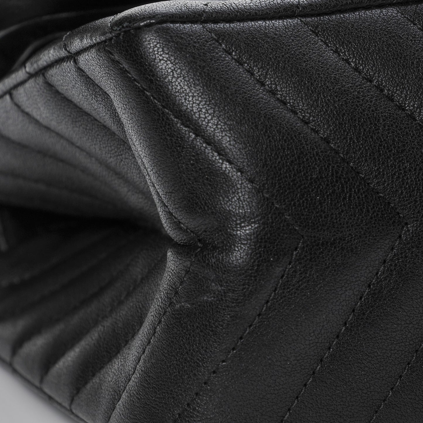 Sheepskin Chevron Quilted 2.55 Reissue 226 Flap So Black