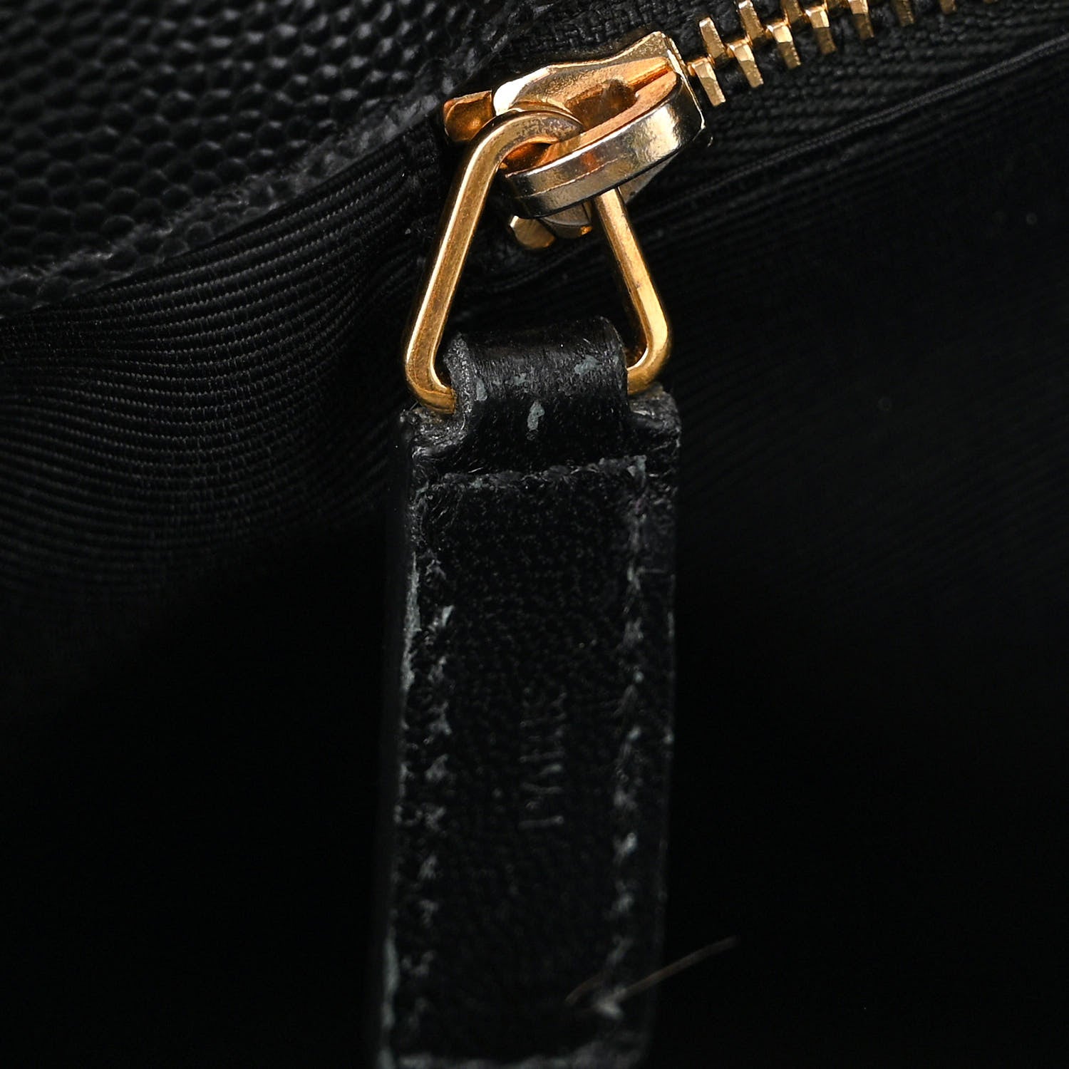 Saint Laurent Grain De Poudre Matelasse Chevron Monogram Shopping Bag Black 20 of 20