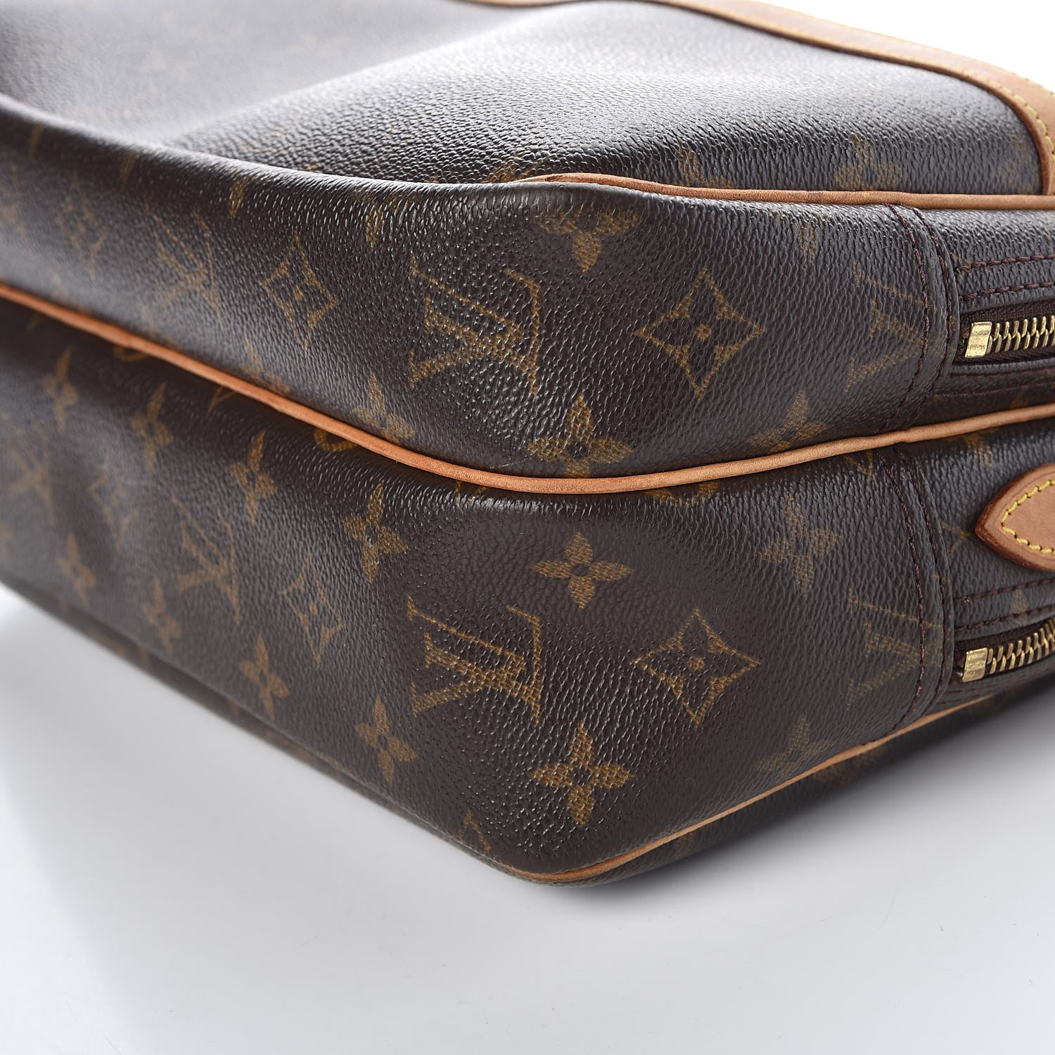 Louis Vuitton Monogram Reporter PM 15 of 18