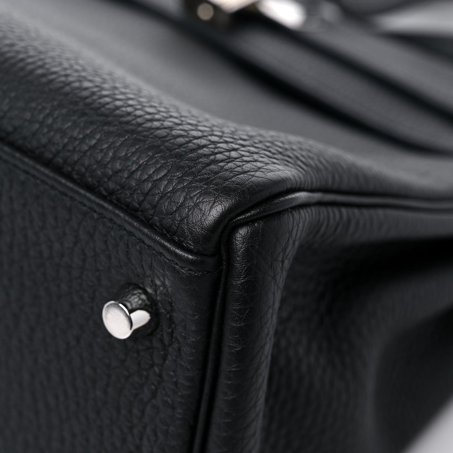 Togo Kelly Retourne 32 Black