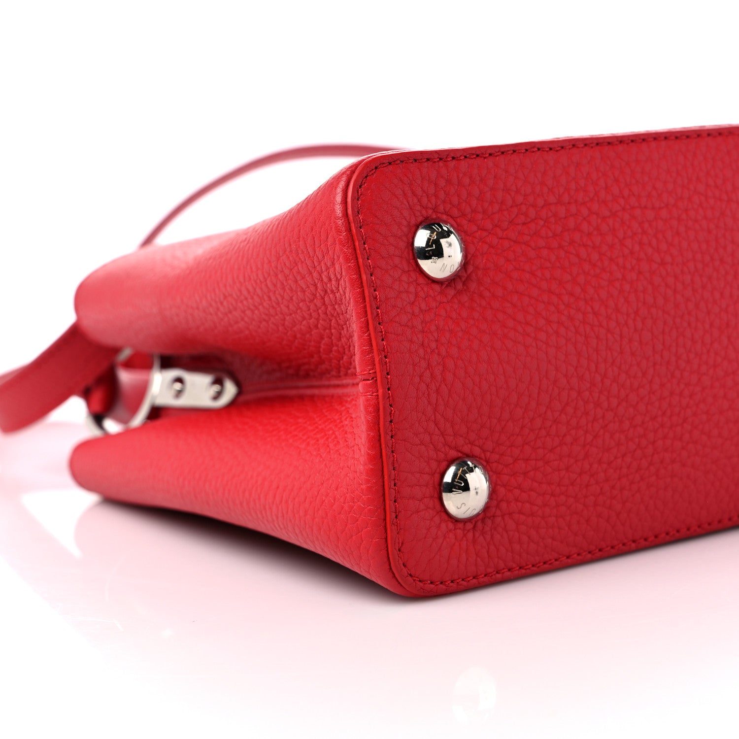 Louis Vuitton Taurillon Capucines PM Rubis 7 of 9