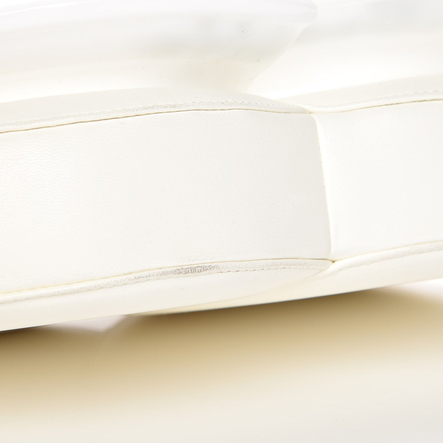 Plexiglass Brasserie Gabrielle Plates Minaudiere White