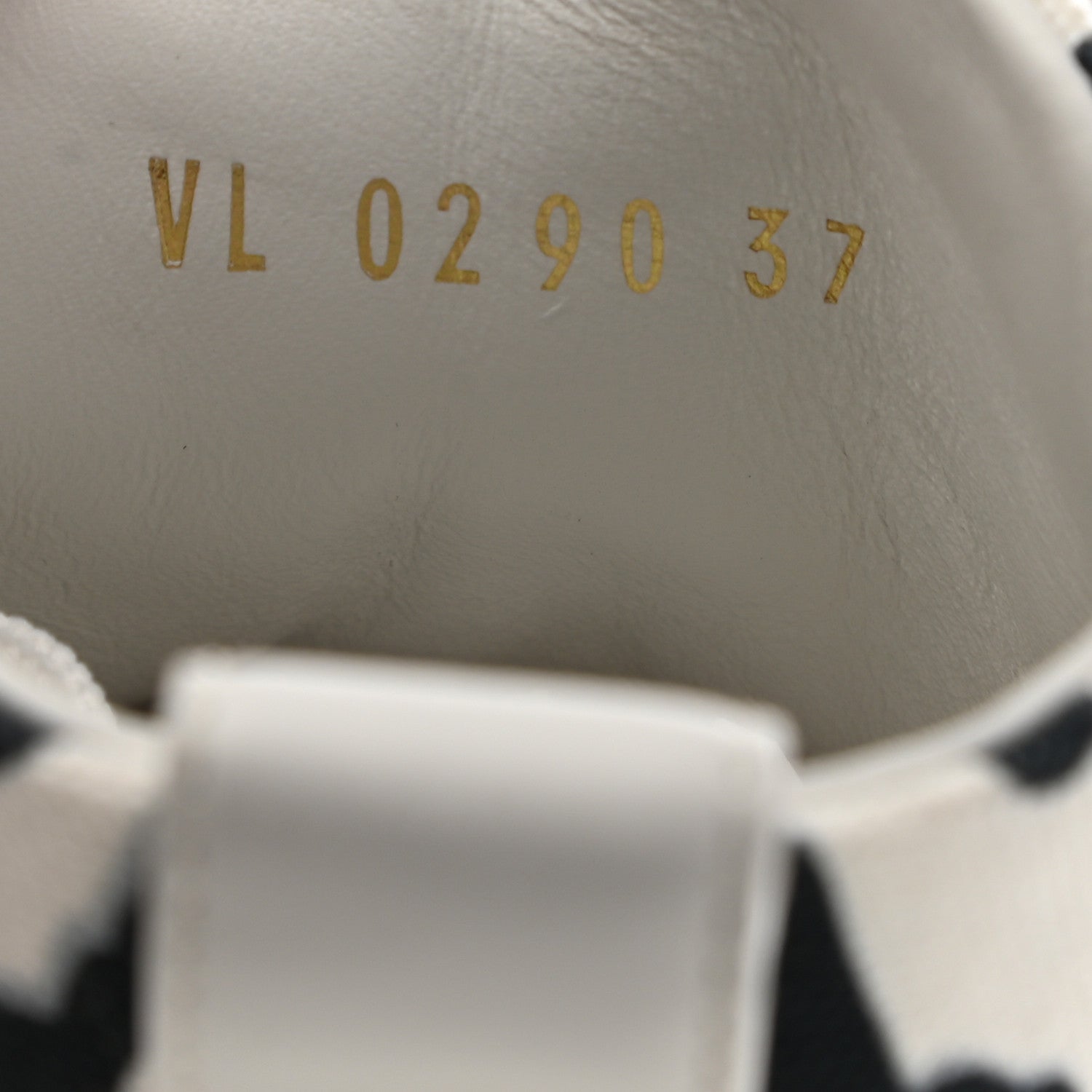 Louis Vuitton X UF Calfskin Tufted Monogram Stellar Sneaker Boots 37 White Black 8 of 9