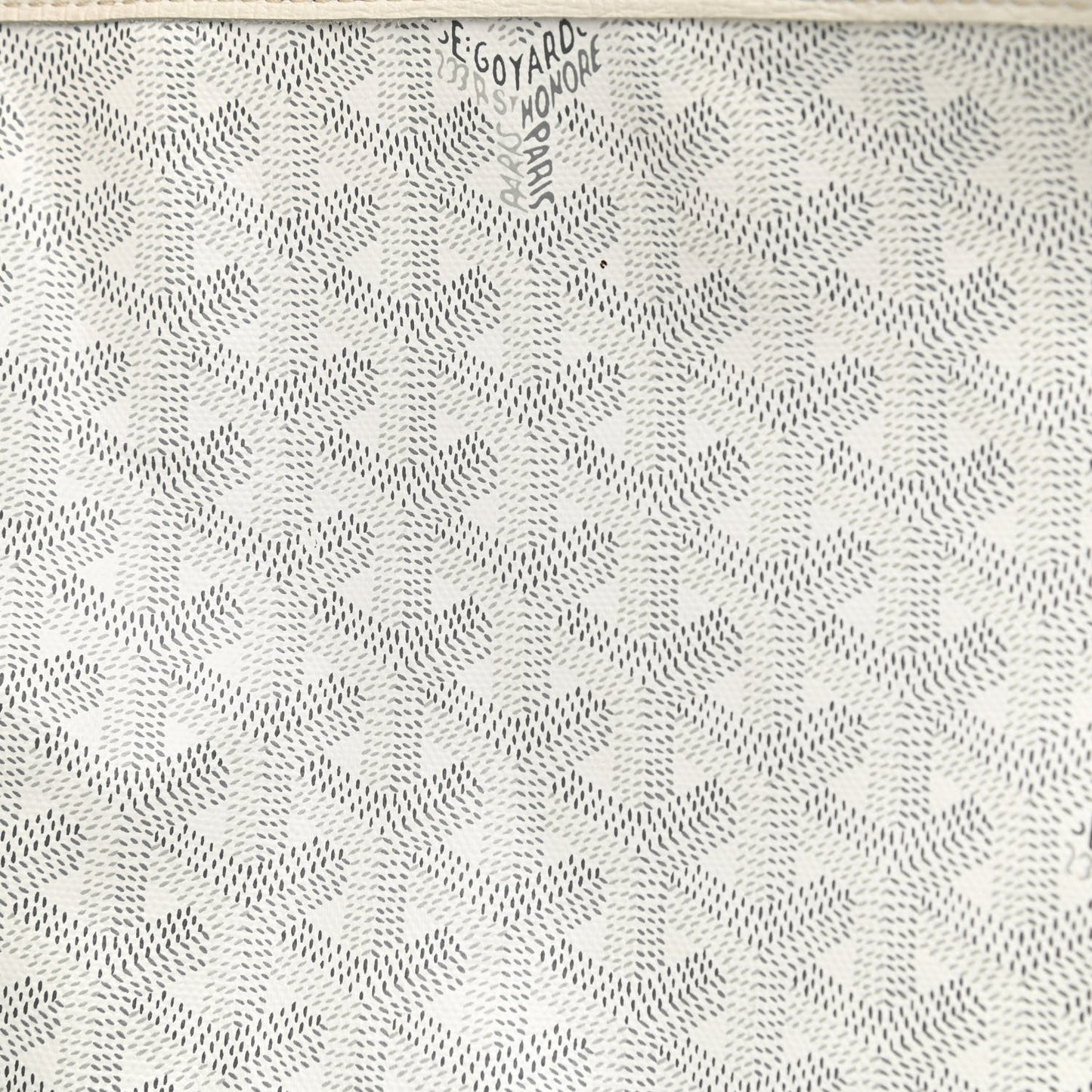 Goyardine Reversible Anjou GM White
