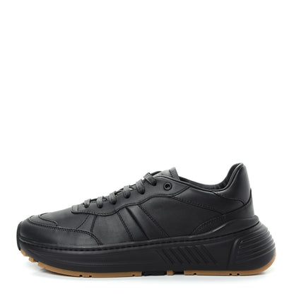 Bottega Veneta Calfskin Mens The Speedster Sneakers 42 Black 1 of 10