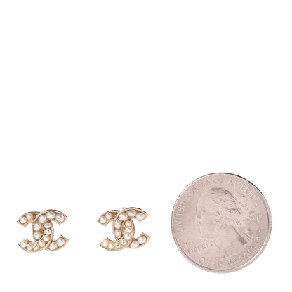 Chanel Pearl CC Earrings Light Gold 3 of 5