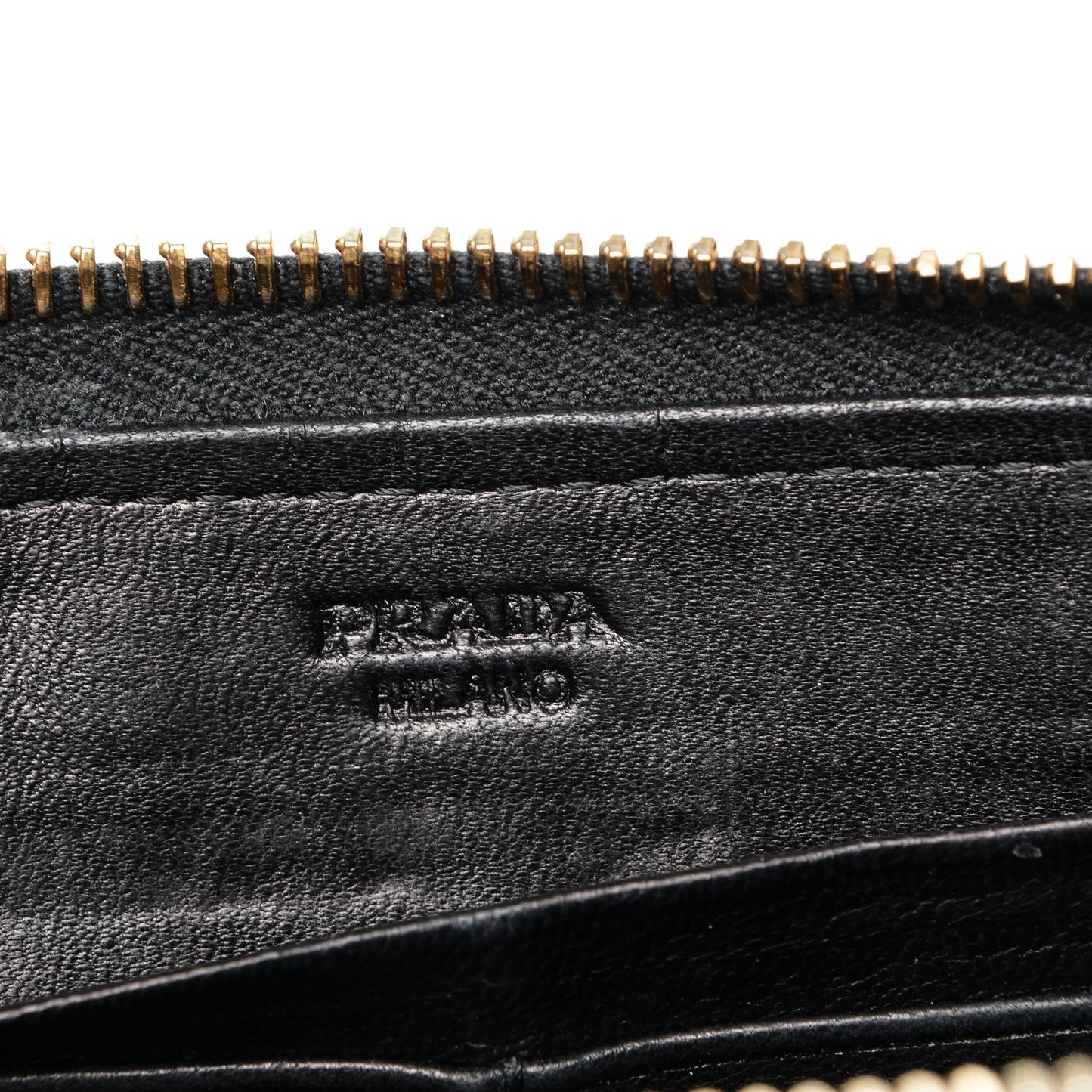 Nappa Gaufre Zip Around Wallet Nero Black