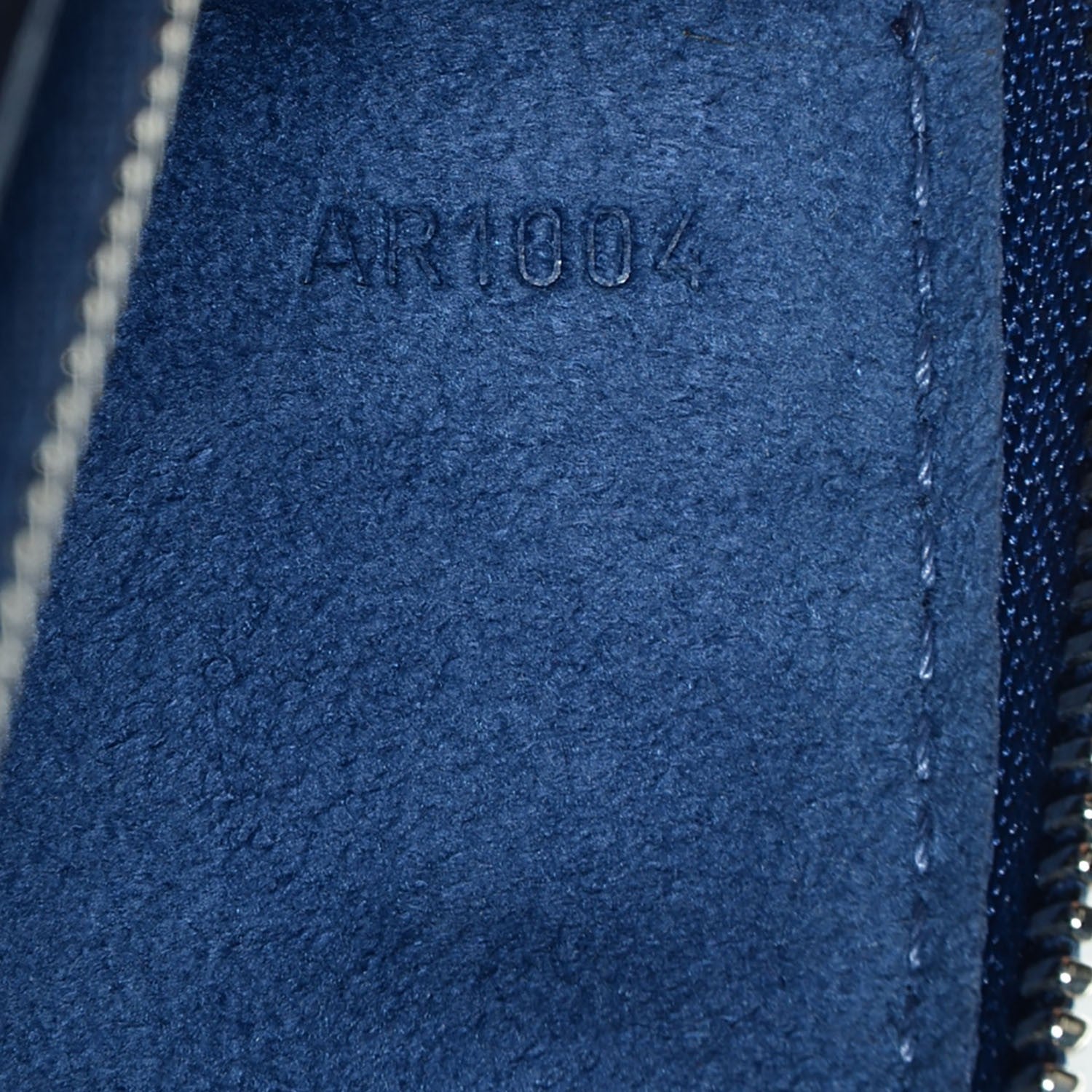 Louis Vuitton Epi Pochette Accessories 24 Myrtille 6 of 7