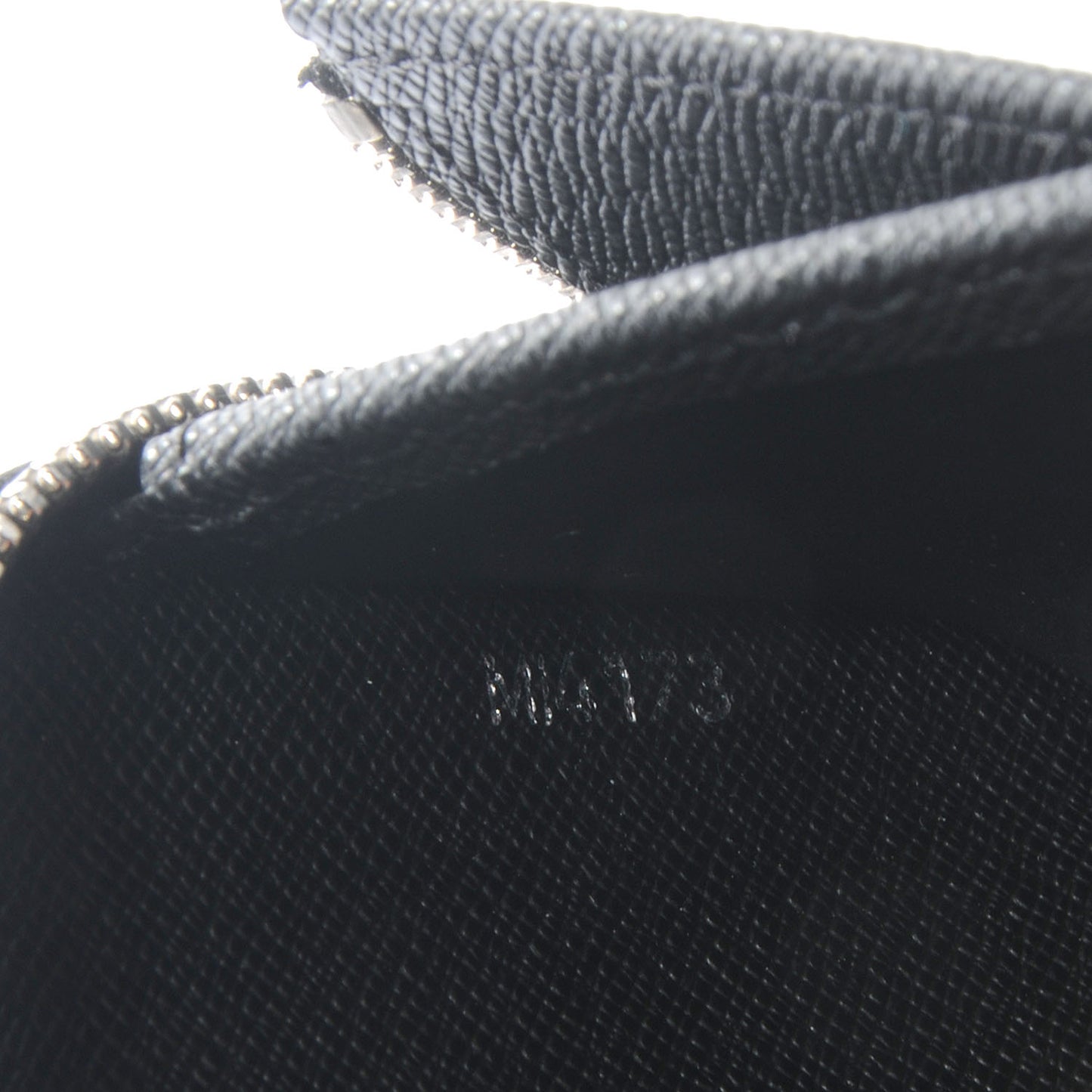 Epi Zippy Compact Wallet Black NM