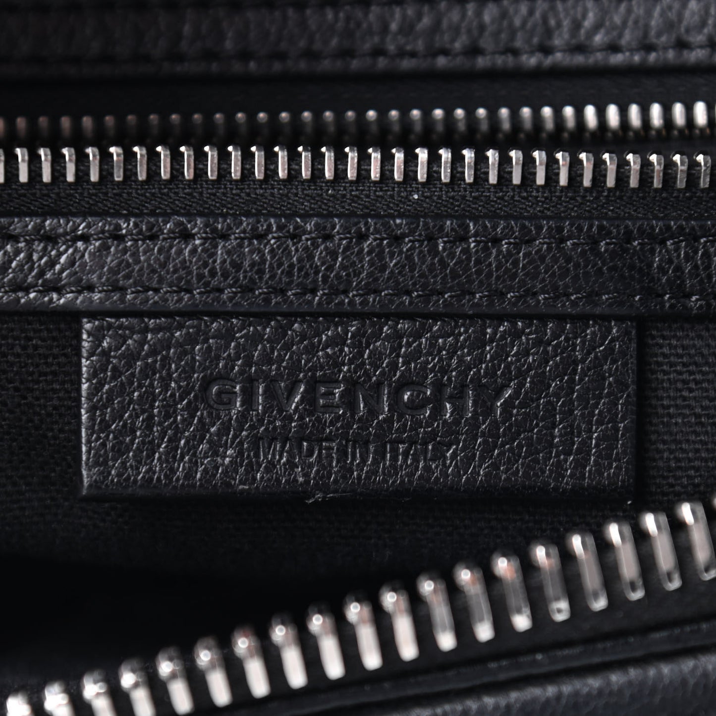 Sugar Goatskin Small Antigona Black