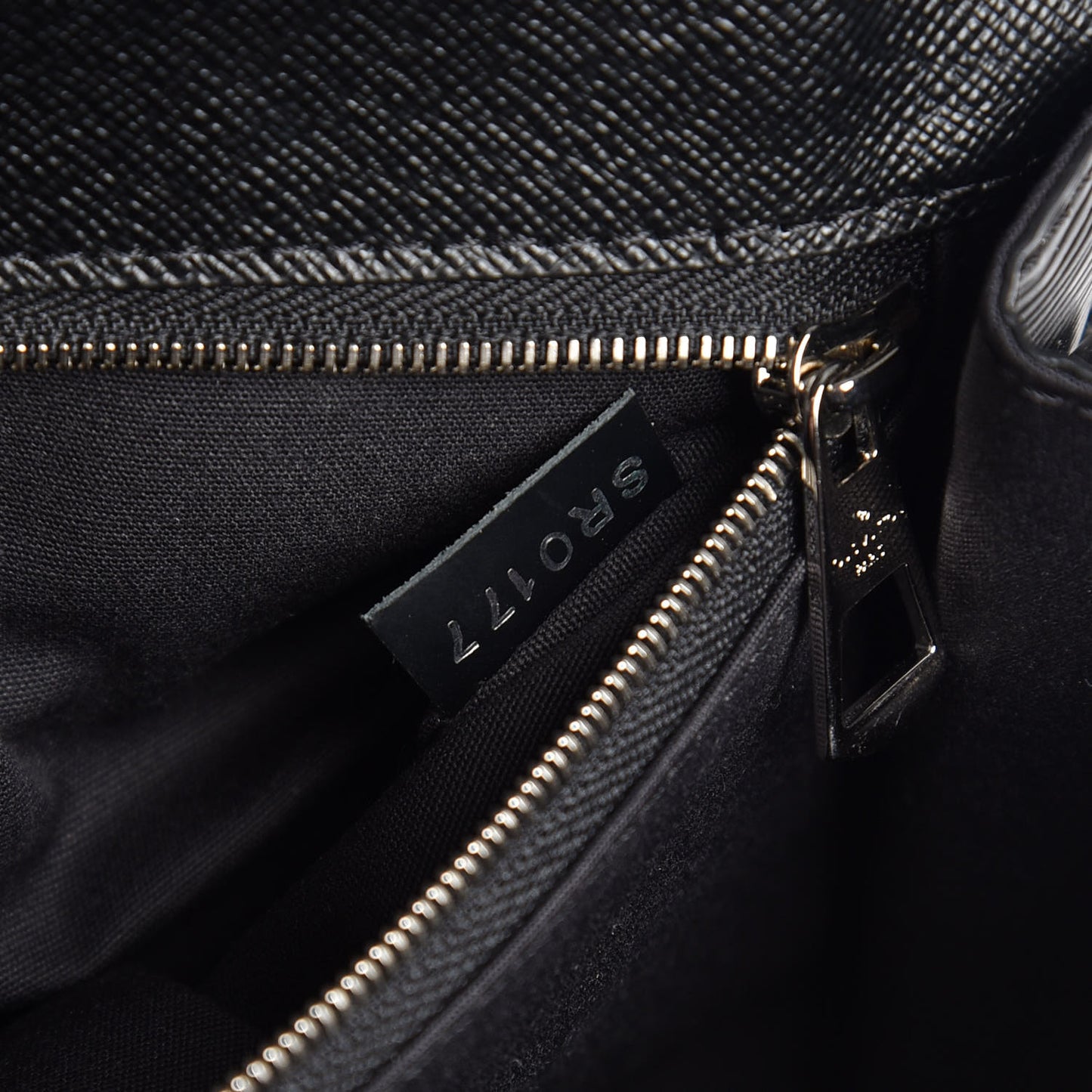 Epi Clery Black