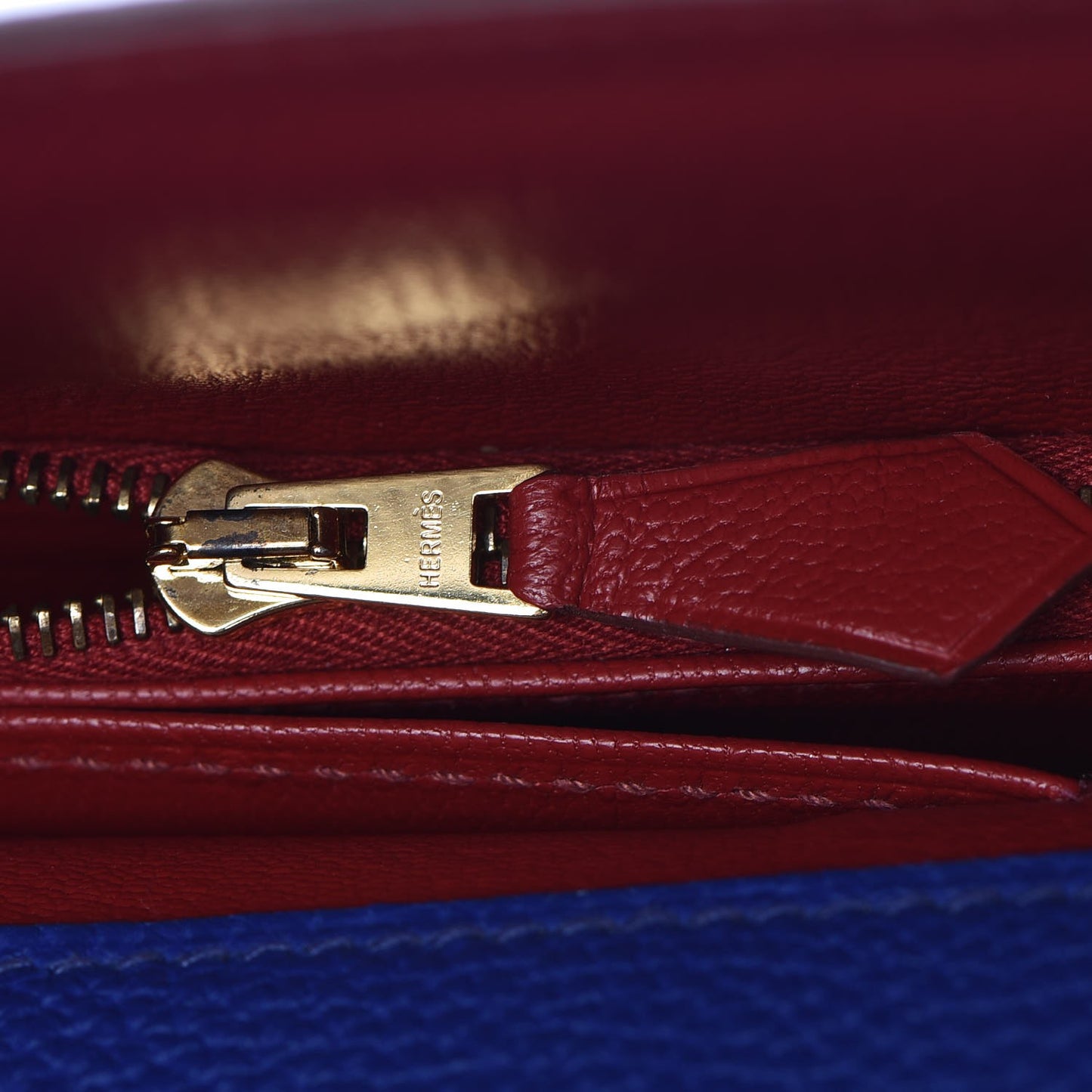 Togo Horseshoe Kelly Retourne 32 Bleu Electrique Rouge H