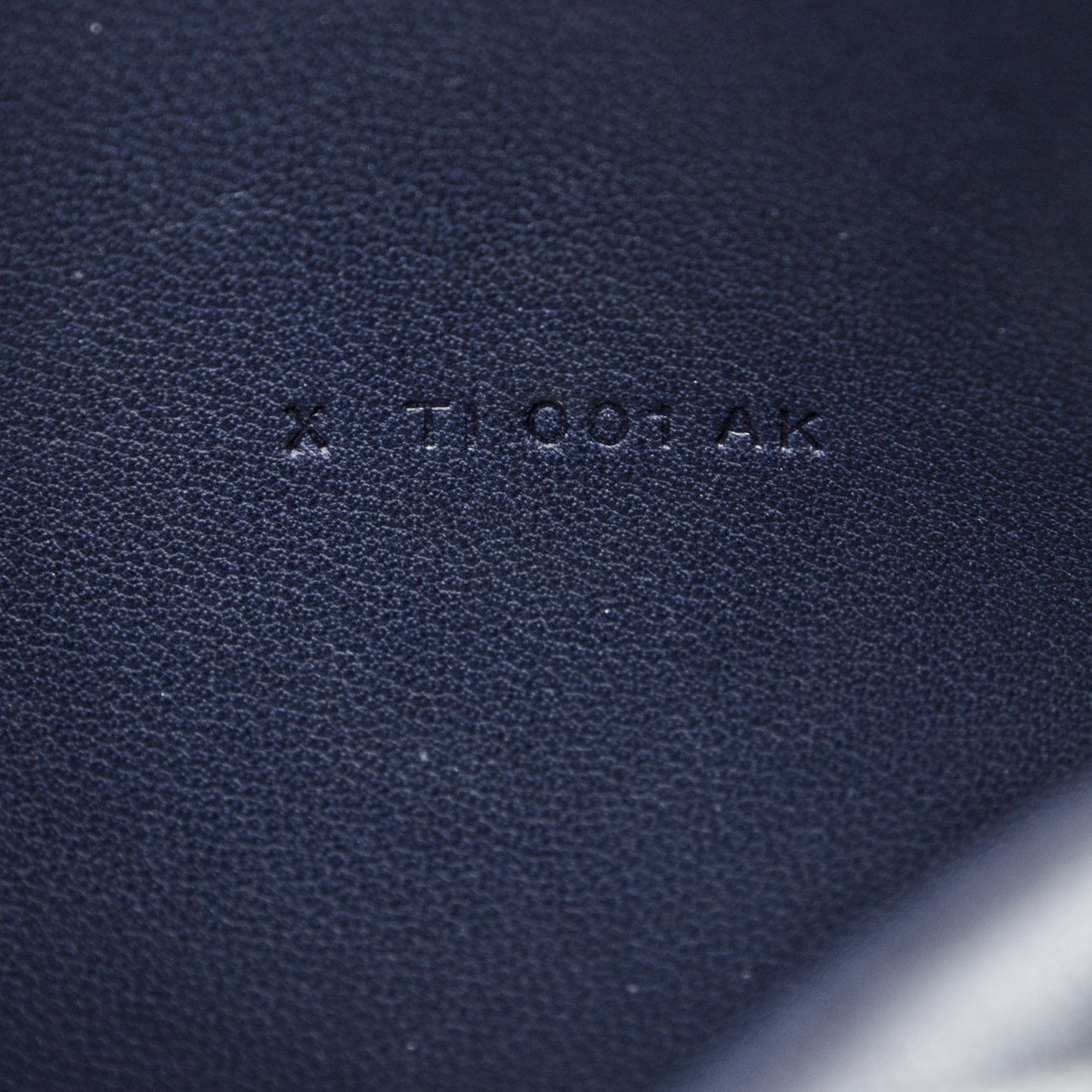 Togo Dogon Recto Verso Wallet Bleu Nuit