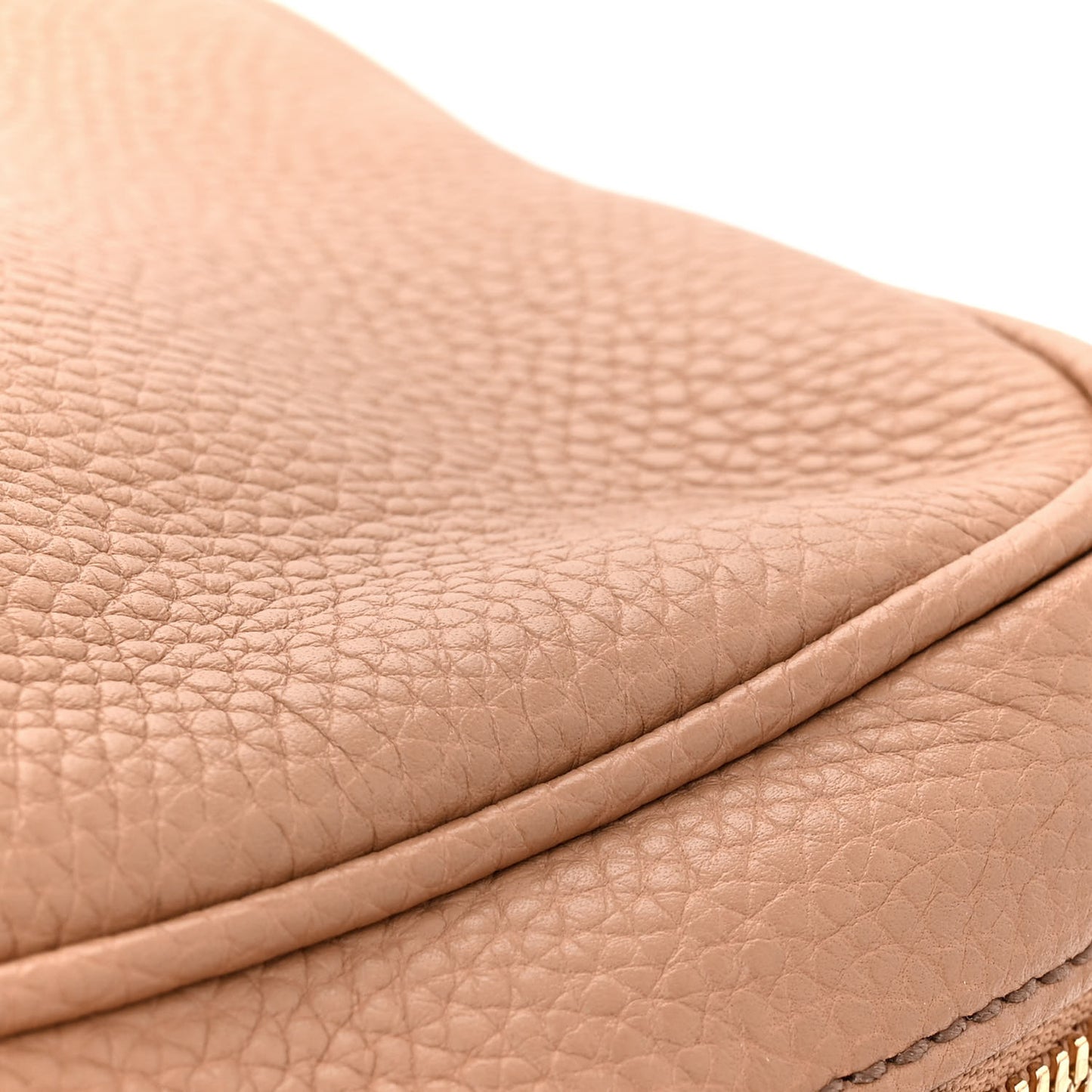 Pebbled Calfskin Small Soho Disco Bag Camelia