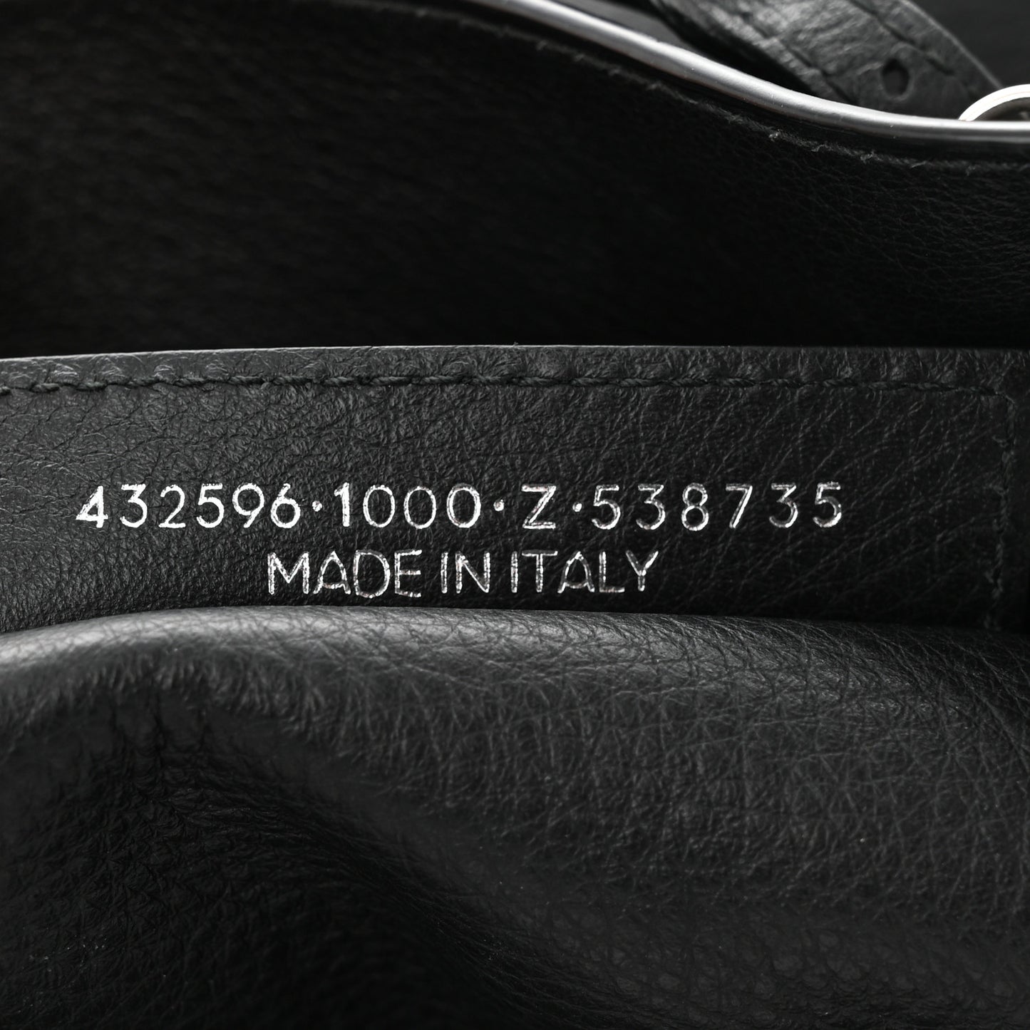 Veau Papier B4 Zip Around Tote Black