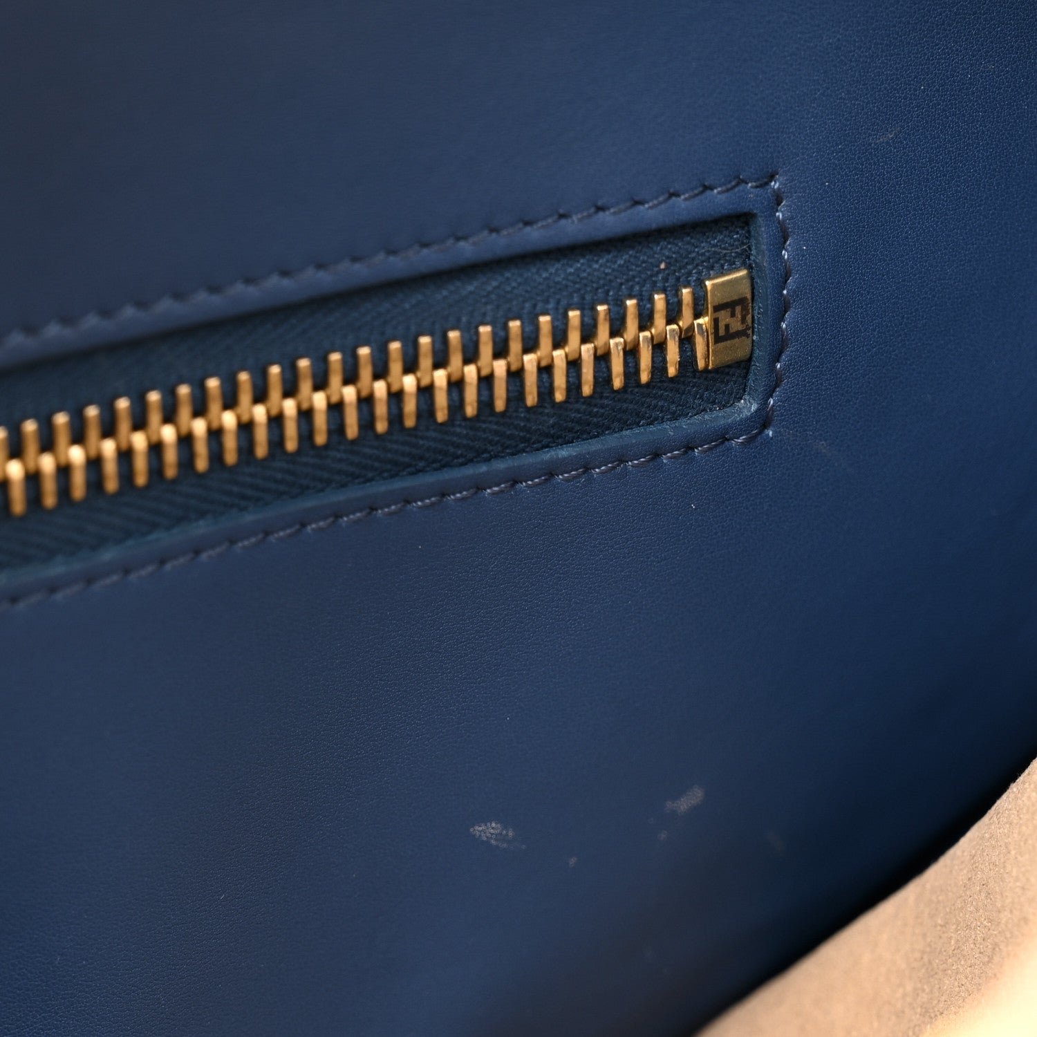 Fendi Vitello Seta Burro Large Peekaboo Iconic Satchel Cuoio Cobalto 13 of 19