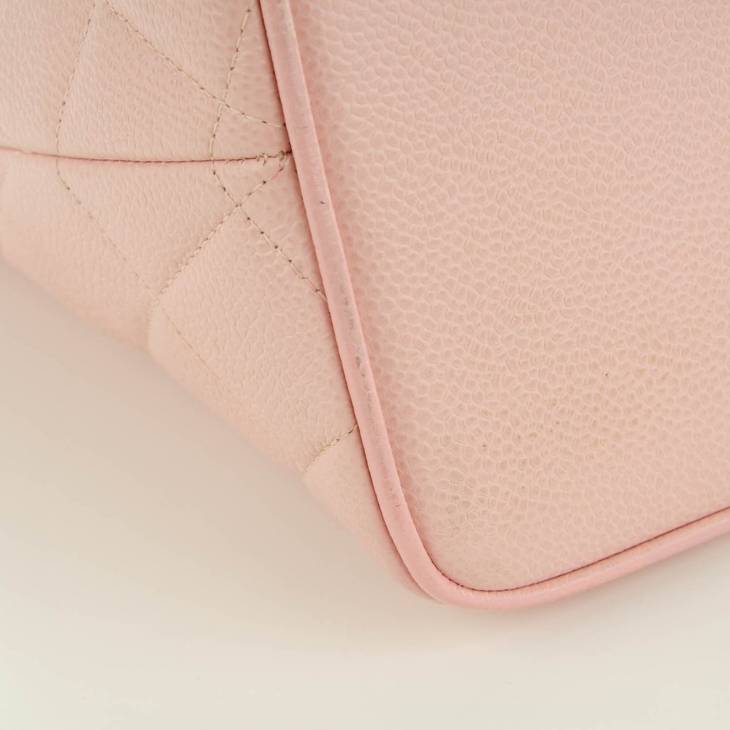 Caviar Quilted Medallion Tote Light Pink