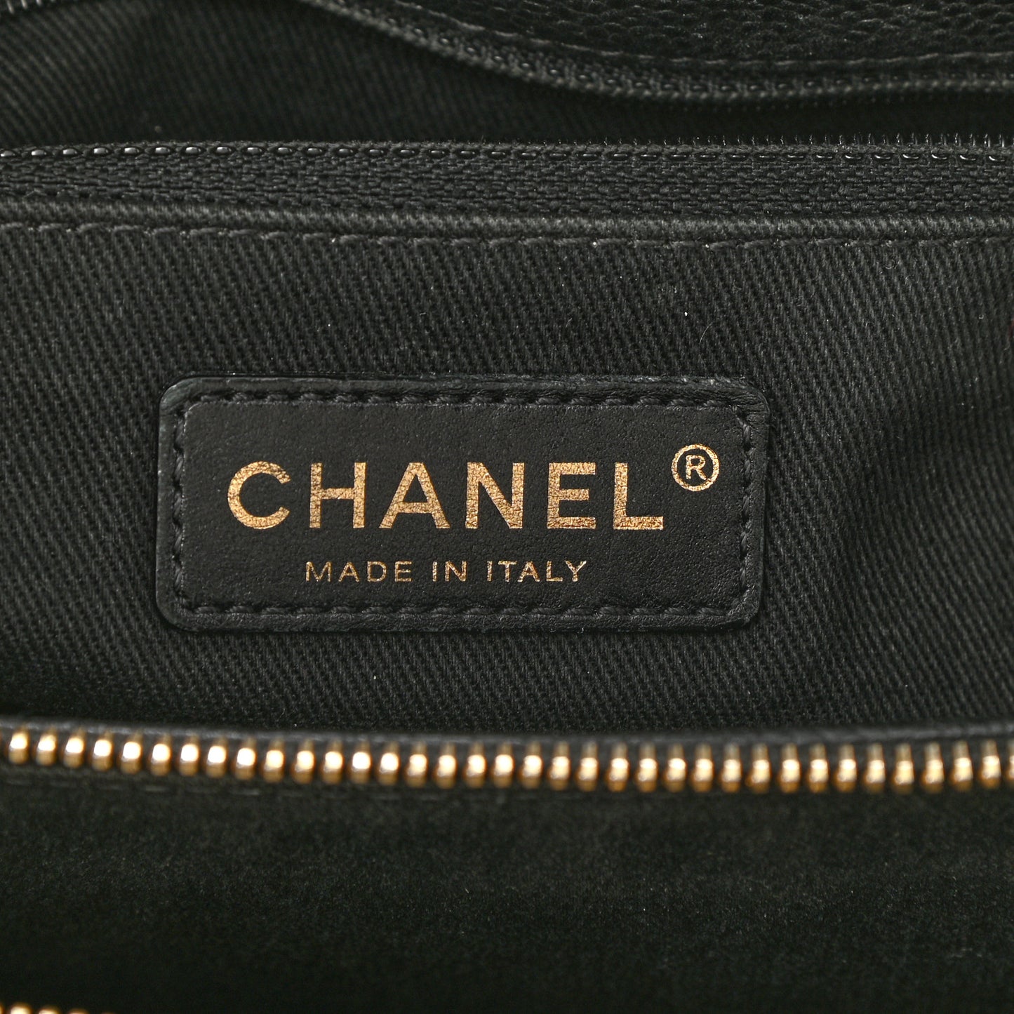 Caviar Quilted CC Timeless Soft Tote Black