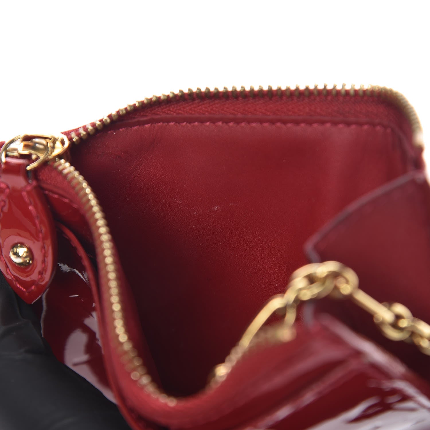 Louis Vuitton Vernis Key Pouch Pomme D'Amour 8 of 9