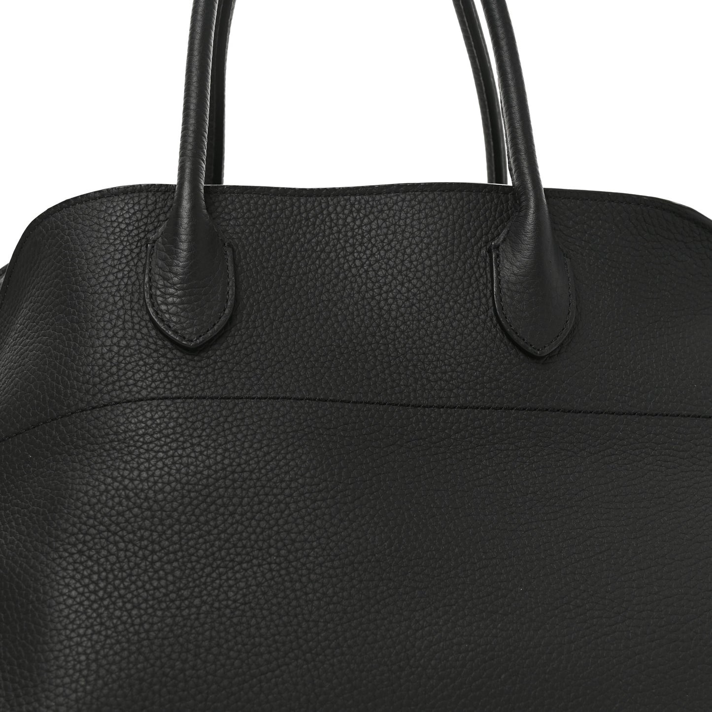 Matte Grained Calfskin Soft Margaux 15 Black
