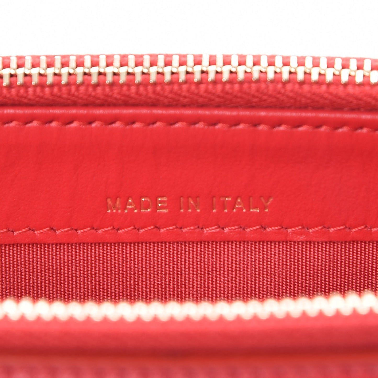 Caviar Quilted CC Filigree Clutch With Chain Red