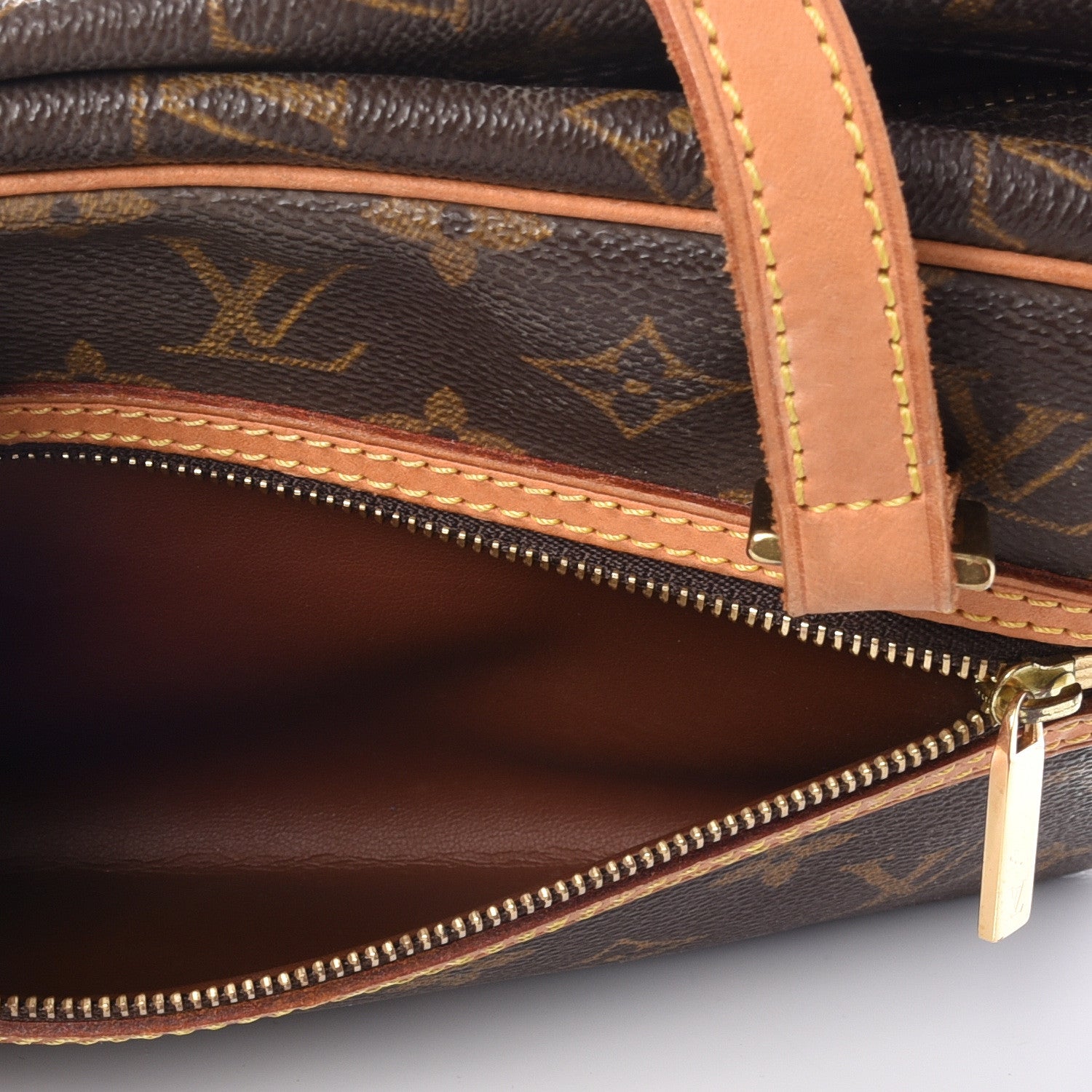 Louis Vuitton Monogram Cite MM 7 of 12