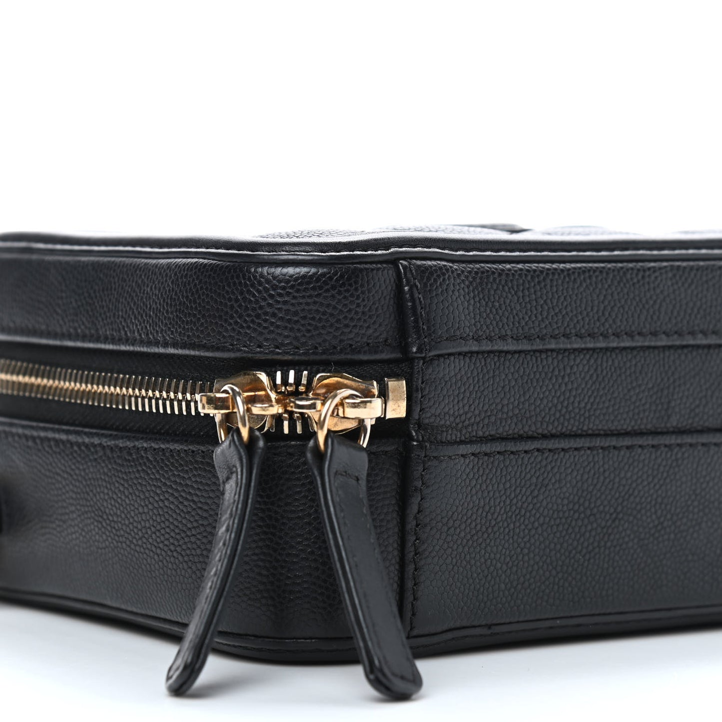 Caviar Quilted Small CC Filigree Vanity Case Black