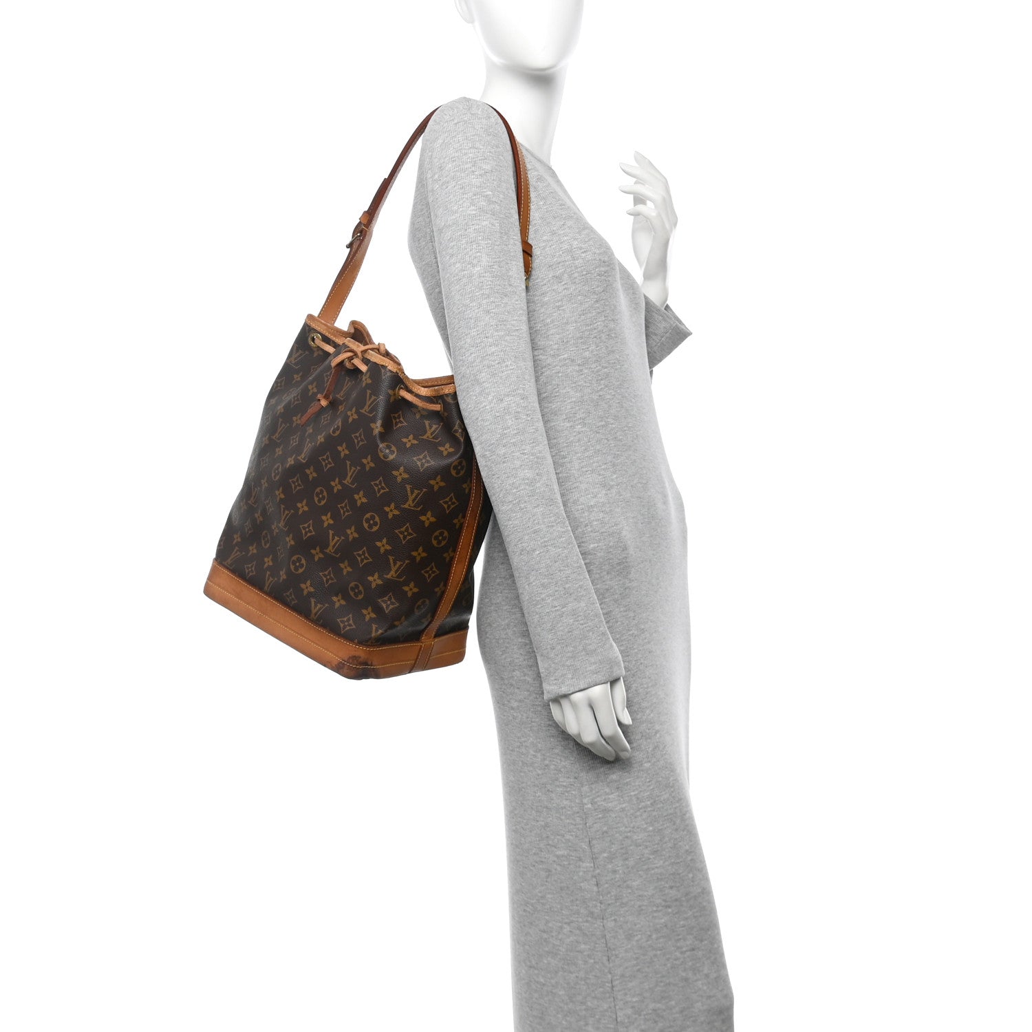 Louis Vuitton Monogram Noe 2 of 20