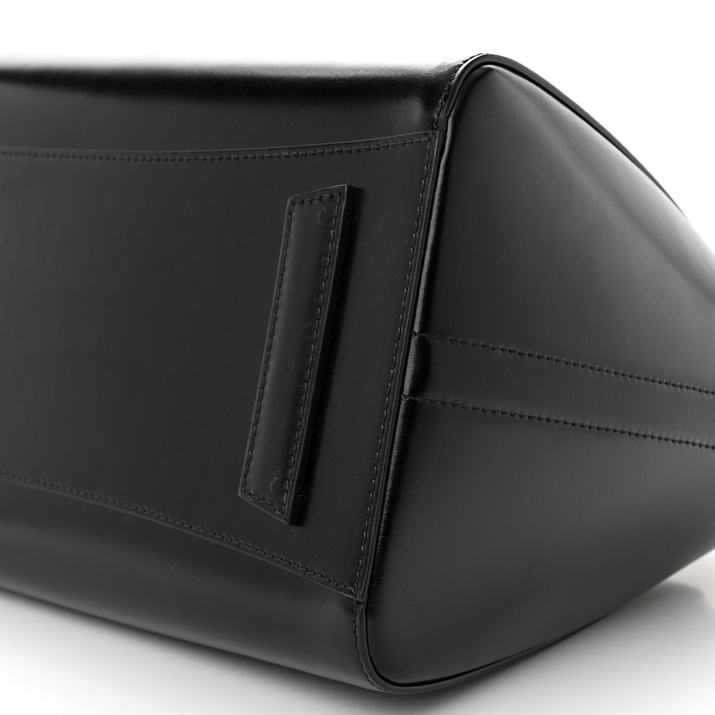 Shiny Lord Calfskin Medium Antigona Black