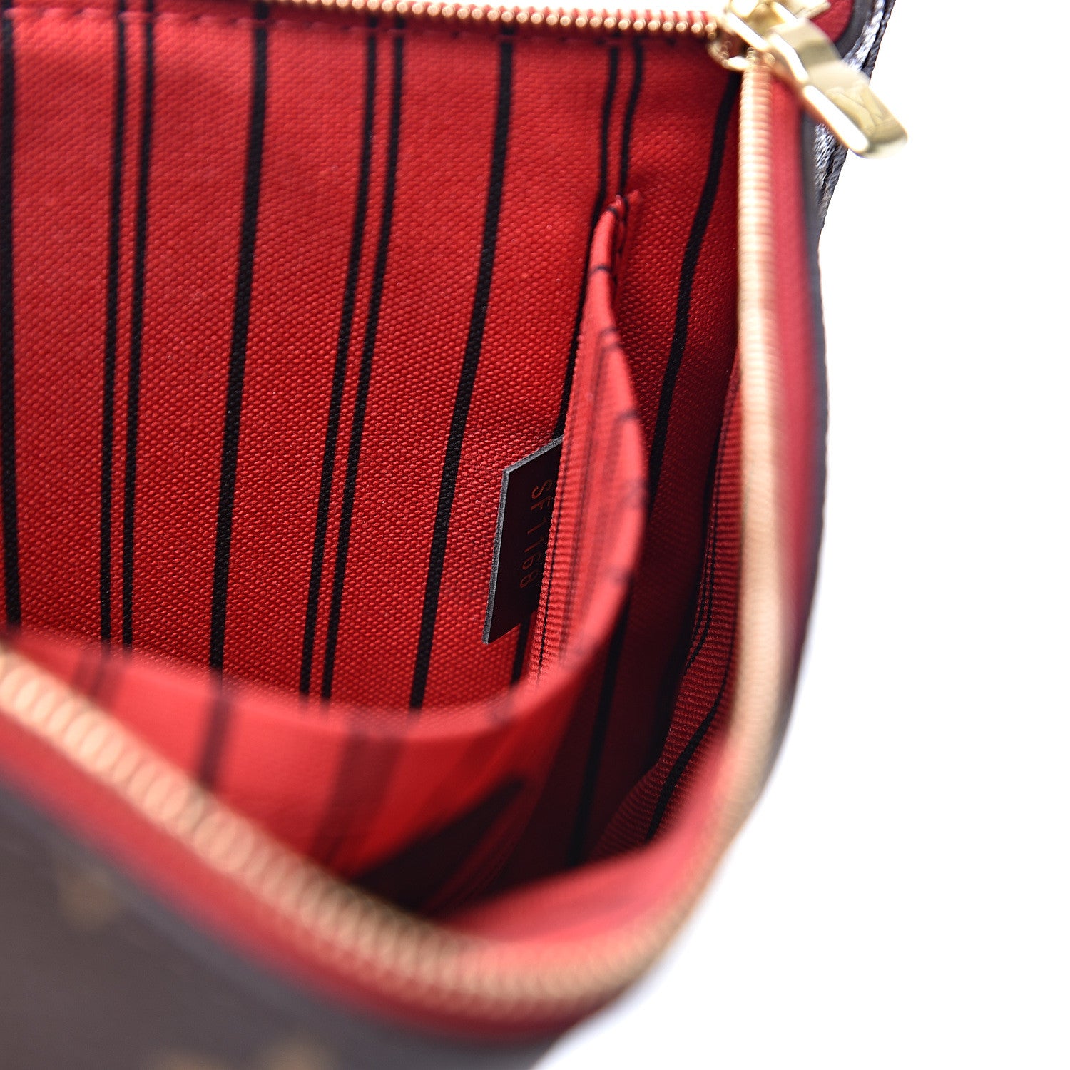 Louis Vuitton Monogram World Tour Neverfull MM GM Pochette 6 of 9