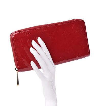 Louis Vuitton Vernis Zippy Wallet Pomme D'Amour 2 of 8