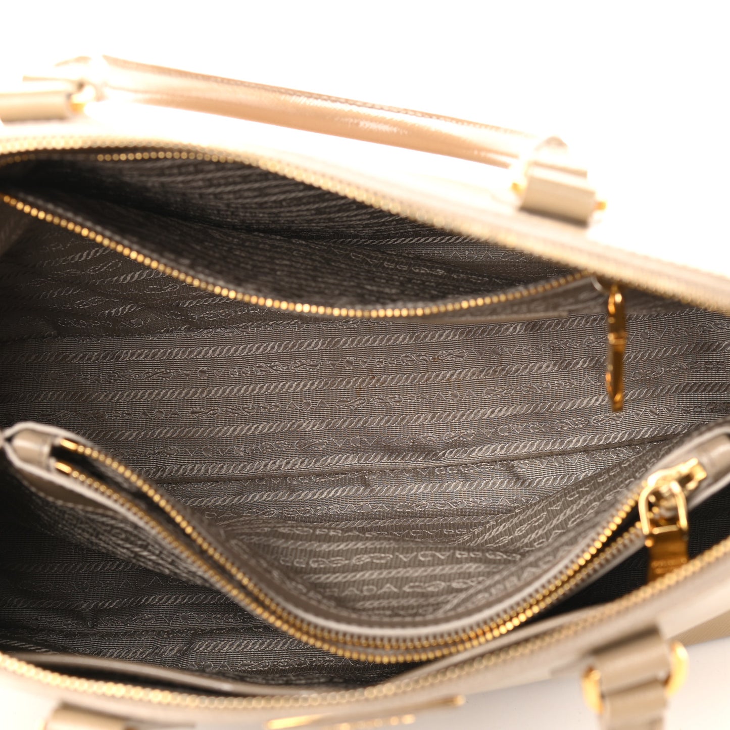 Saffiano Lux Large Promenade Tote Cammeo