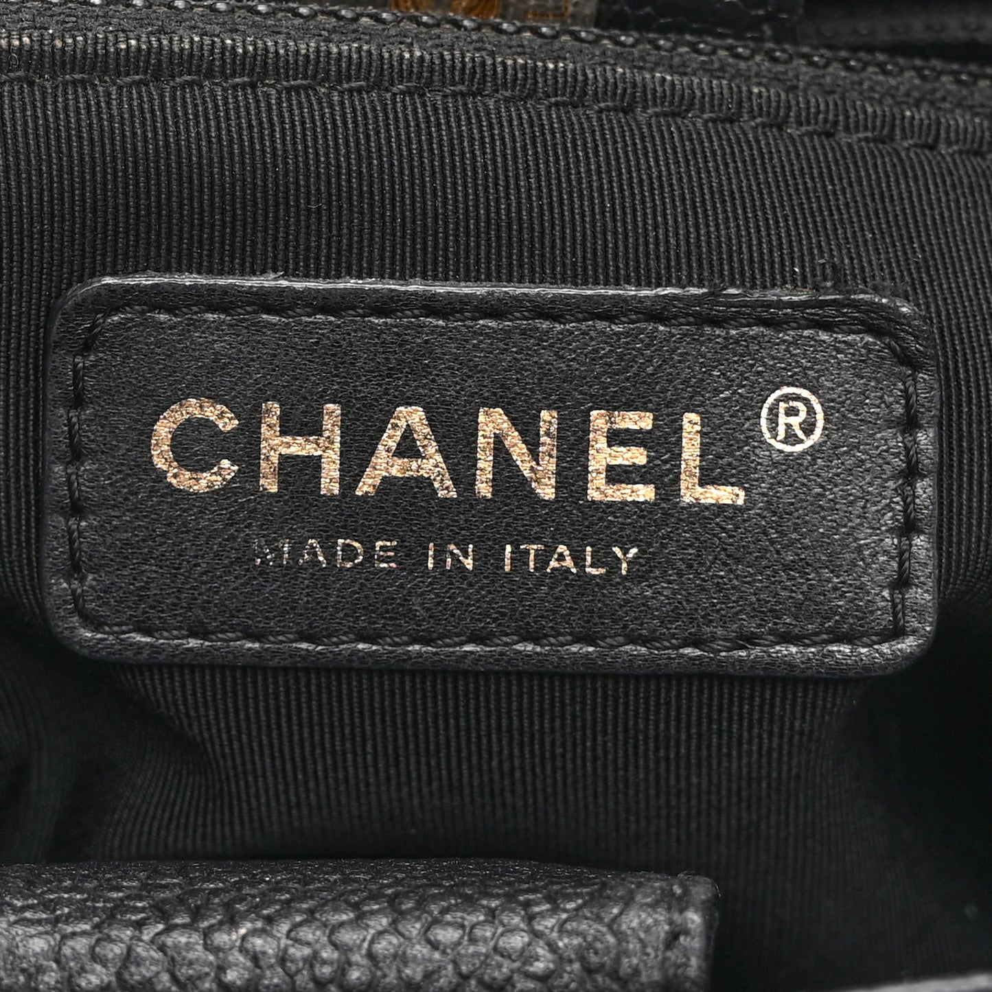 Caviar Quilted Petit Shopping Tote PST Black