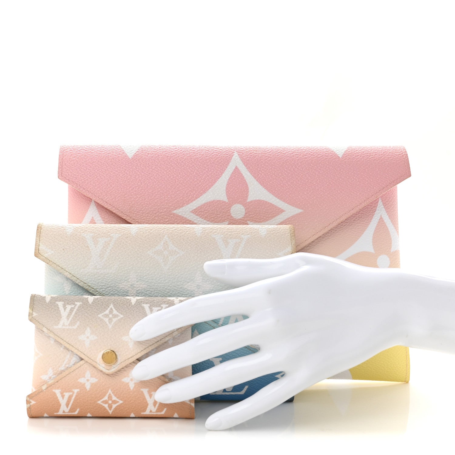 Louis Vuitton Monogram Giant By The Pool Kirigami Pochette Set 3 of 14