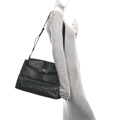 Bottega Veneta Calfskin Intrecciato Medium Andiamo Messenger Bag Black 2 of 10