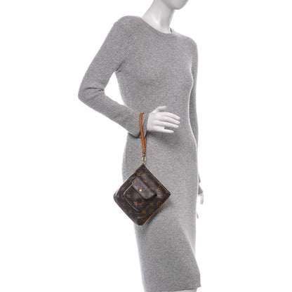 Louis Vuitton Monogram Partition Wristlet 2 of 5