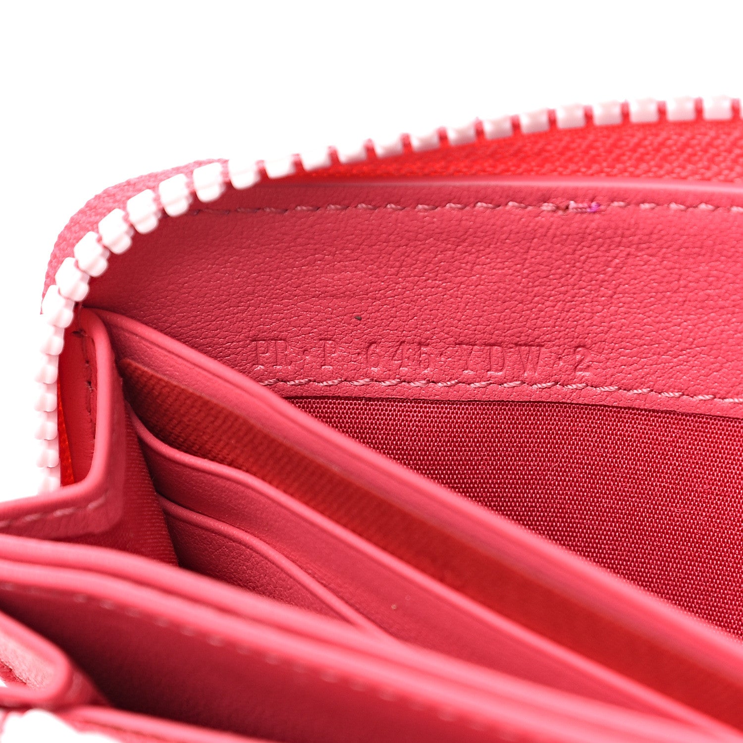 Valentino Garavani Vitello Colorblock Free Rockstud Zip Around Wallet Shadow Pink White 5 of 8