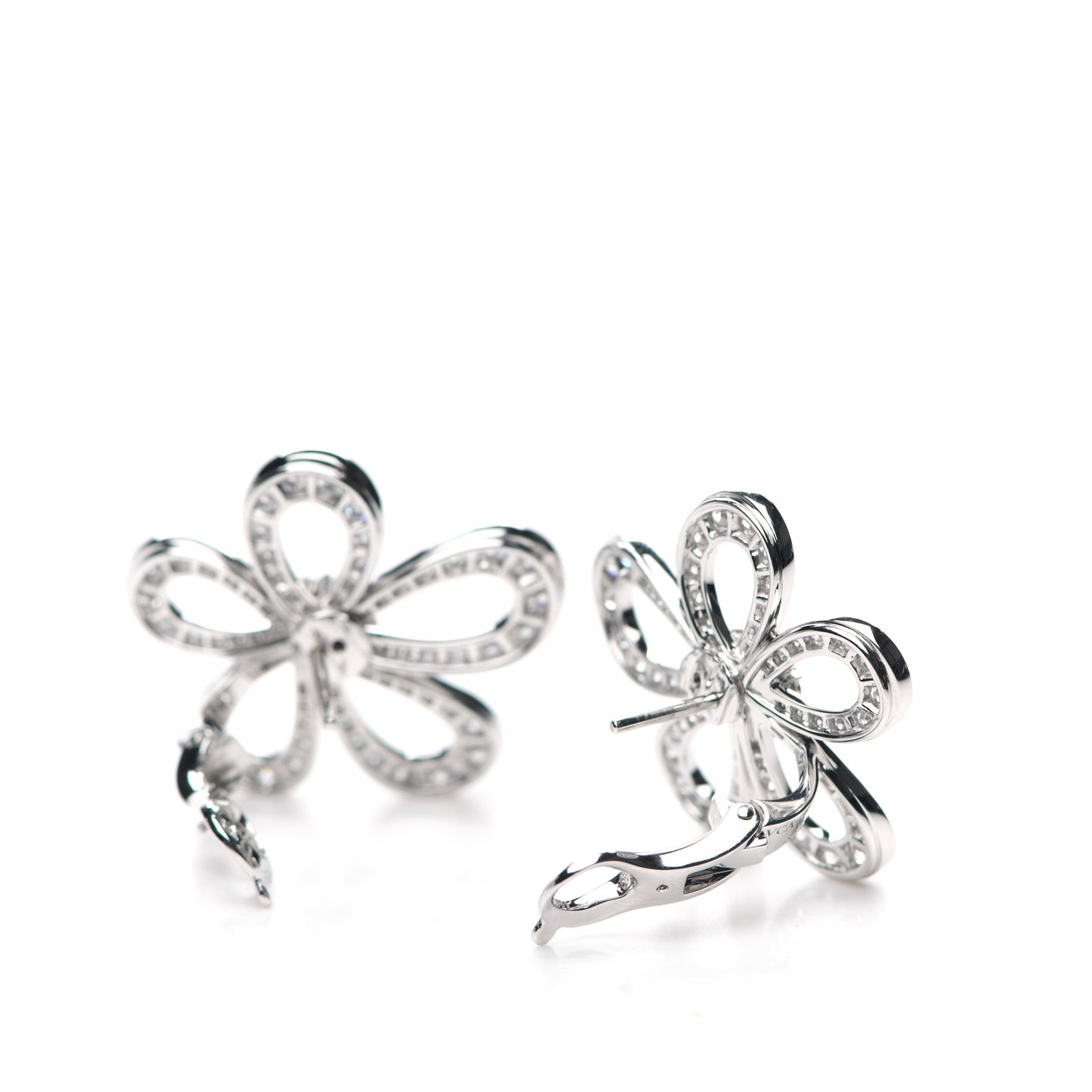 18K White Gold Diamond Flowerlace Earrings