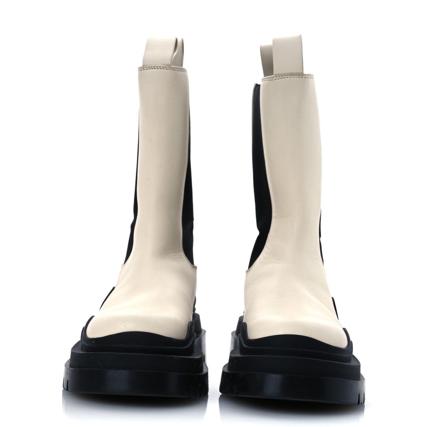 Bottega Veneta Calfskin The Tire Chelsea Boots 35 Sea Salt Black 3 of 15