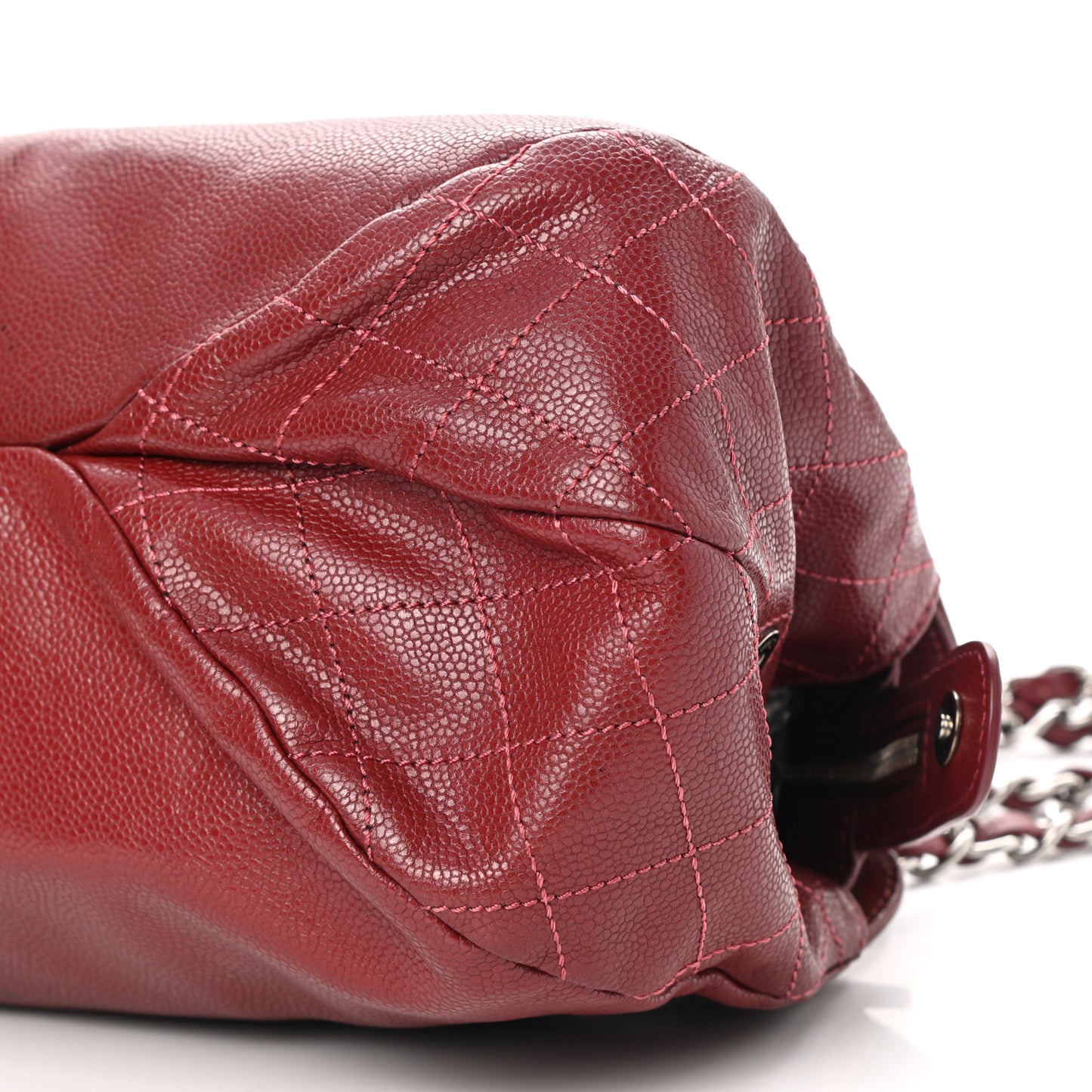 Caviar 31 CC Shoulder Bag Red