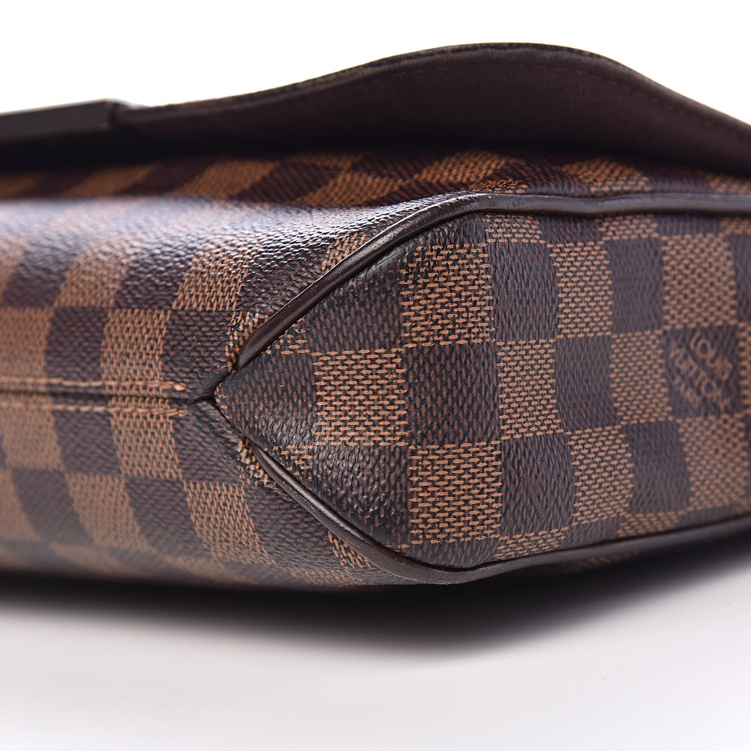 Louis Vuitton Damier Ebene District PM 15 of 16