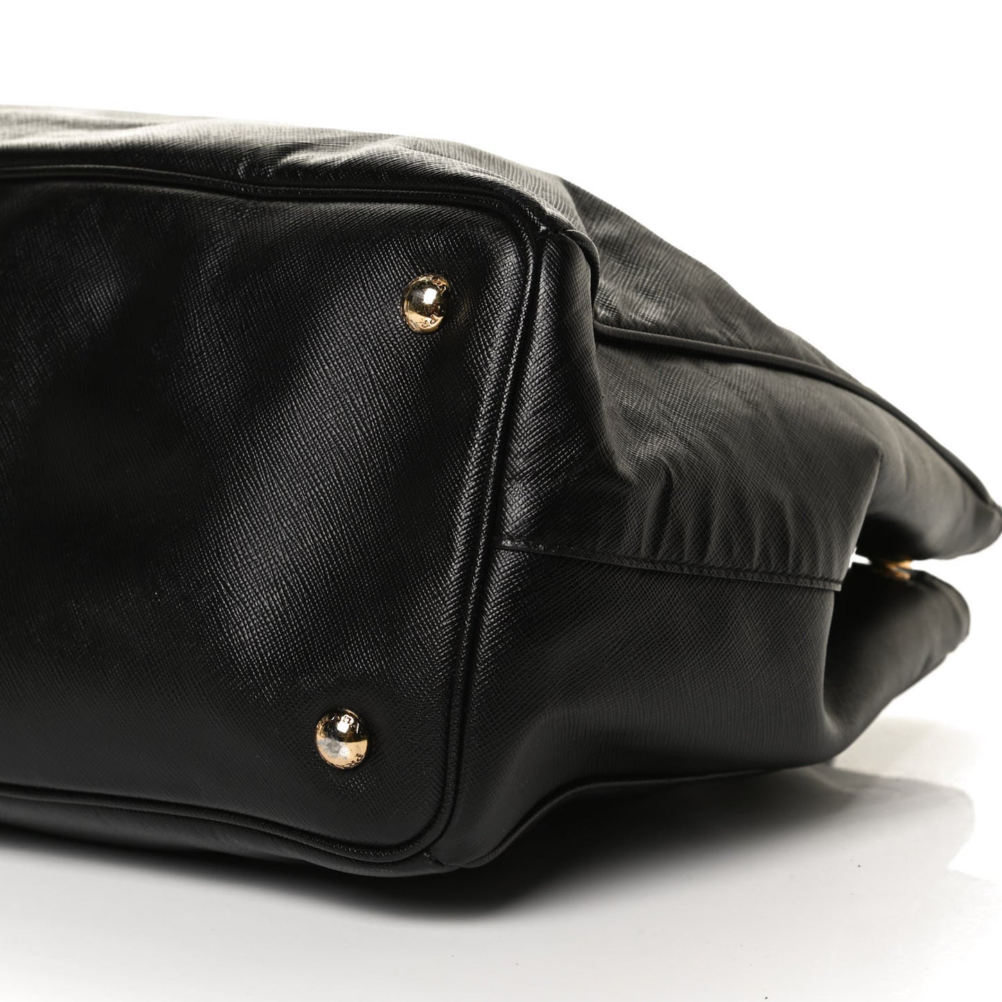 Saffiano Medium Galleria Double Zip Tote Black