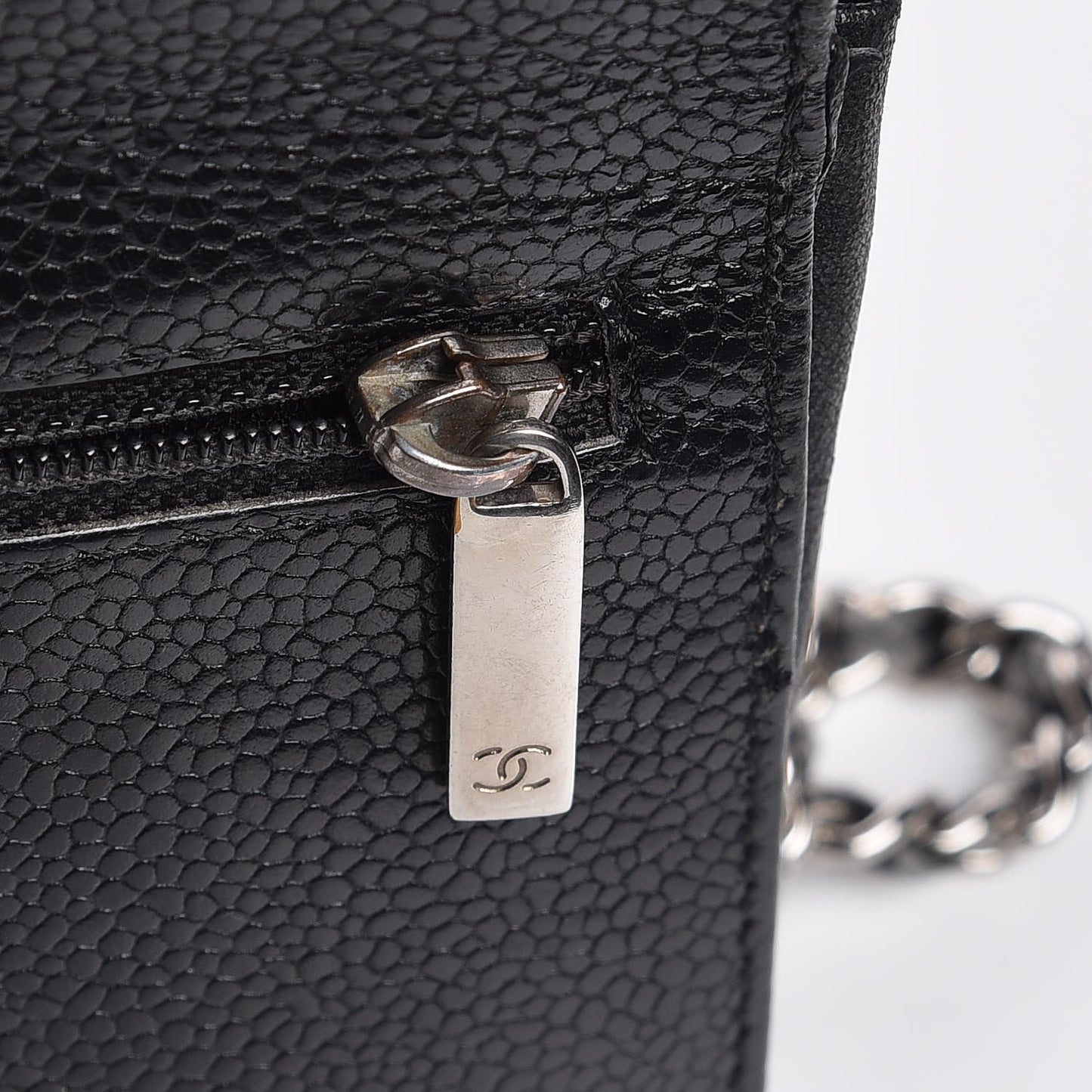 Caviar CC Wallet on Chain Black