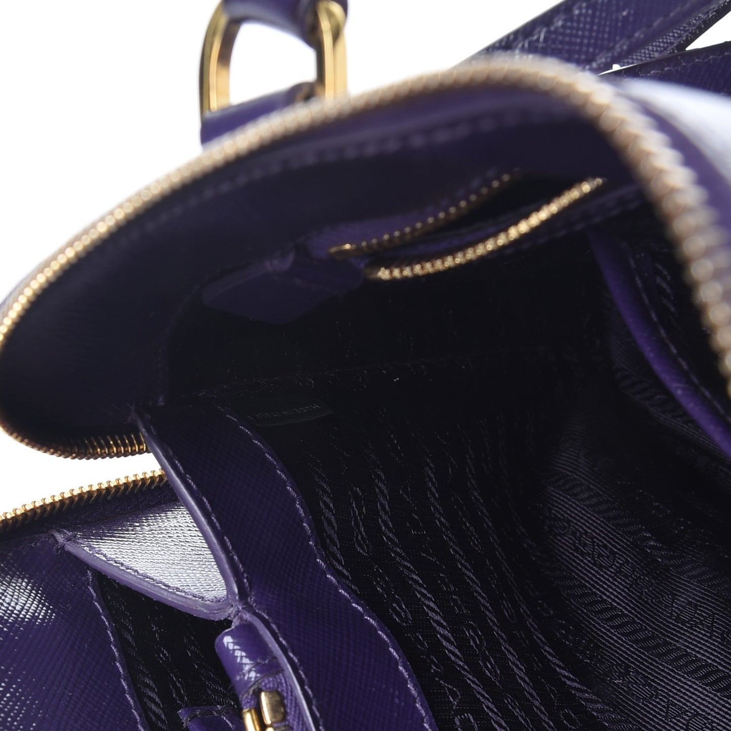 Saffiano Vernice Medium Promenade Tote Viola