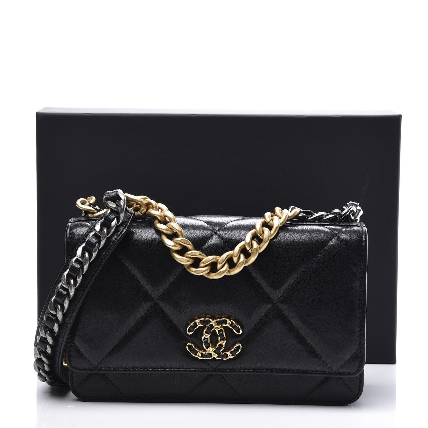 Goatskin Quilted 19 Wallet On Chain WOC Black