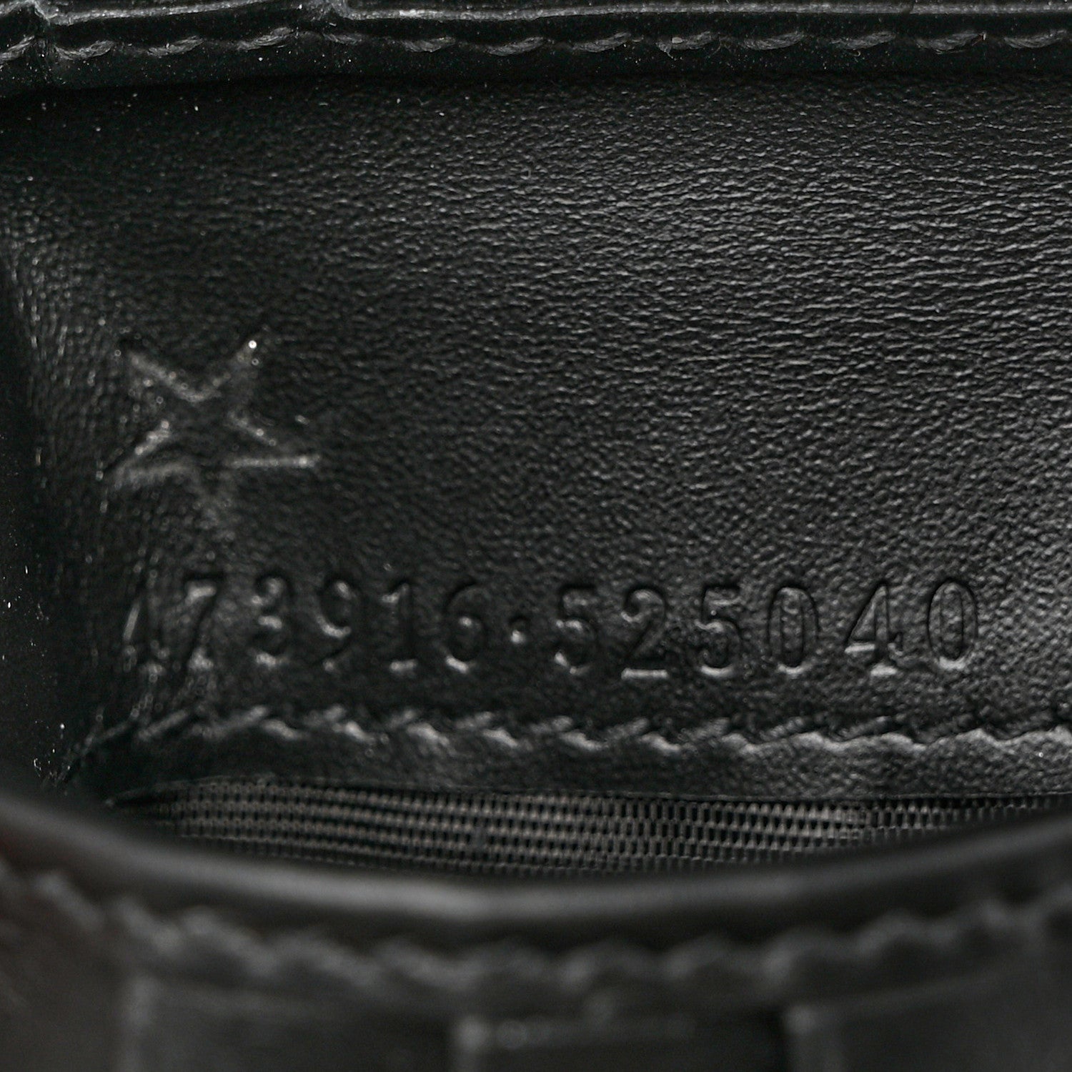Gucci Guccissima Signature Dorian Bi-Fold Wallet Black 7 of 7