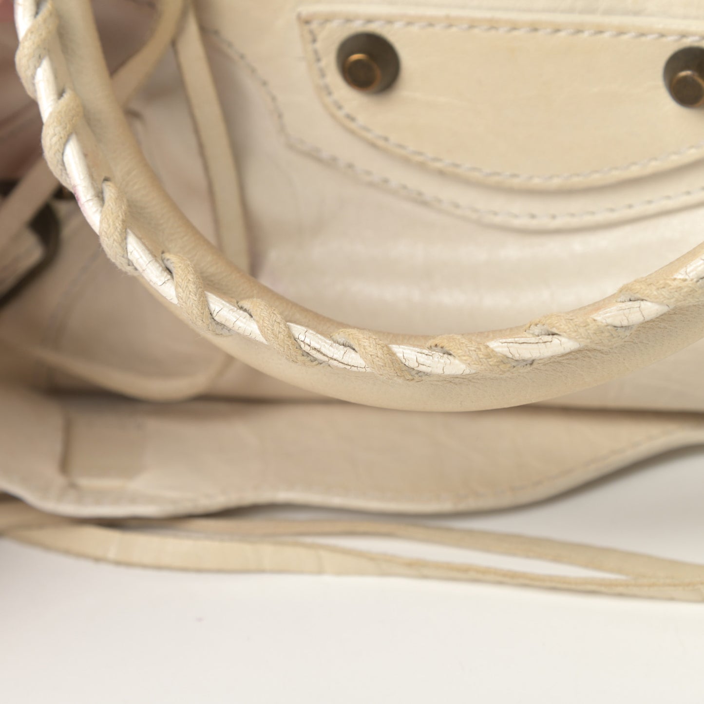 Agneau Classic Hardware Box Bag White