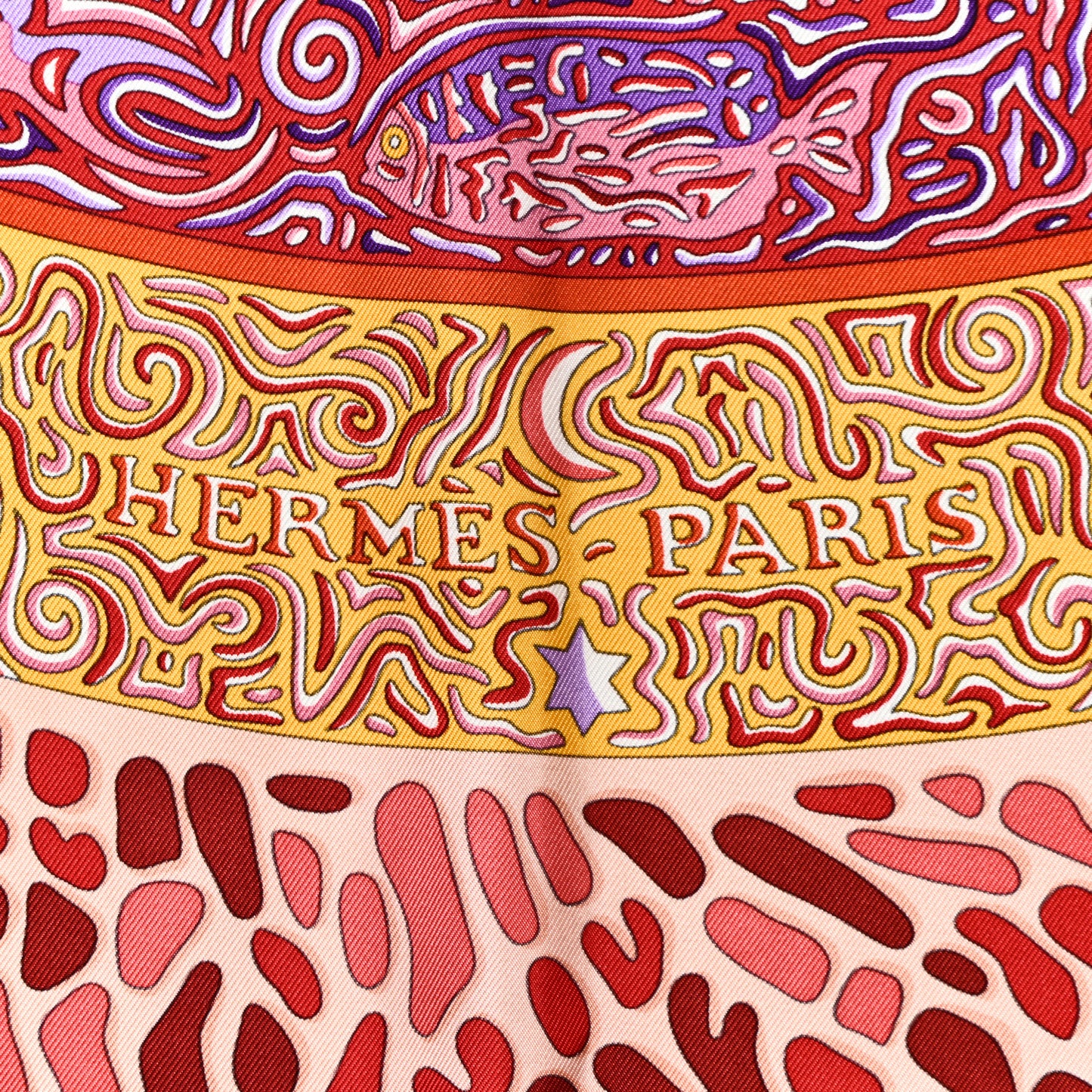 Silk La Legende Du Poisson Corail Scarf 90