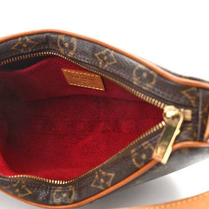 Louis Vuitton Monogram Croissant PM 5 of 8
