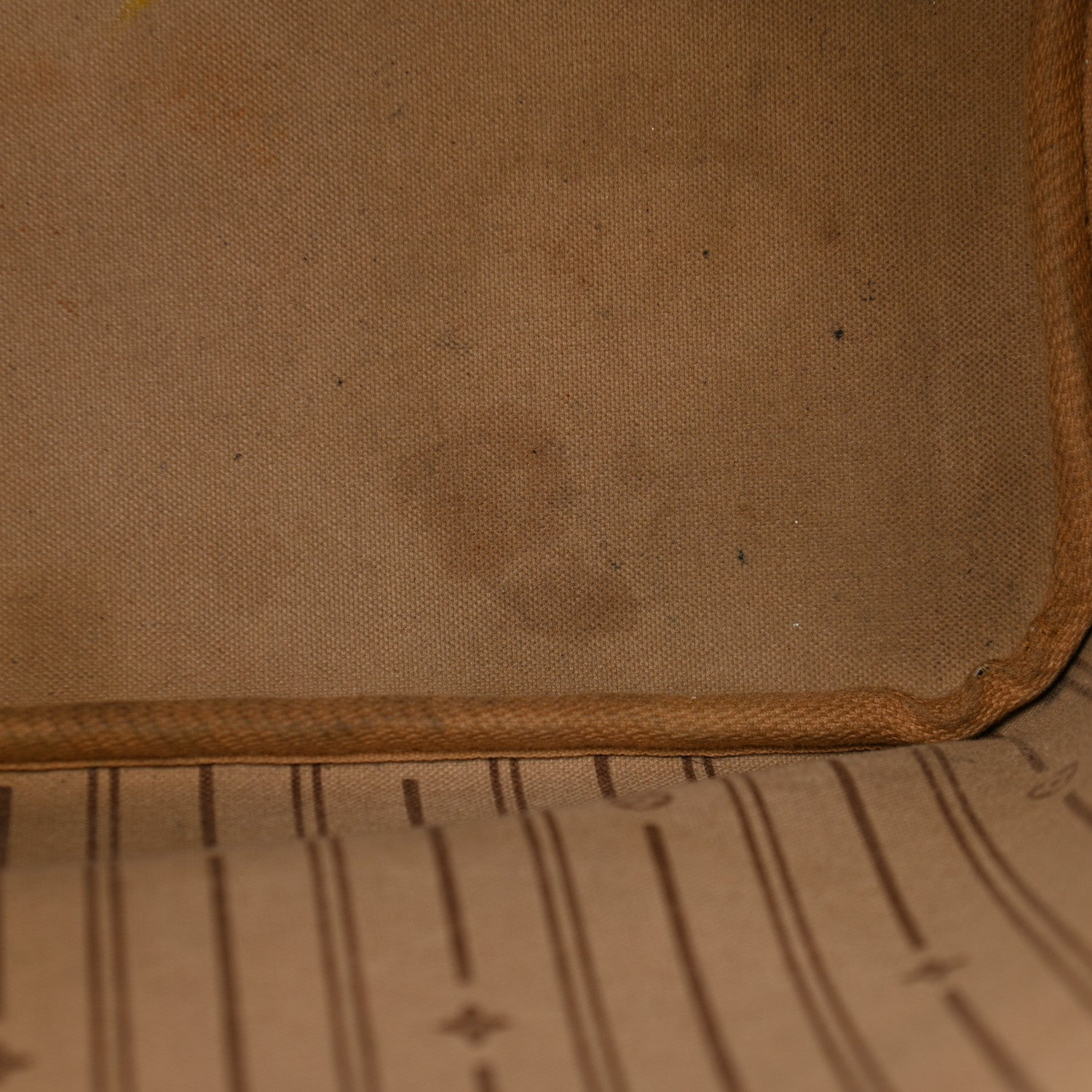 Louis Vuitton Monogram Neverfull MM 12 of 18